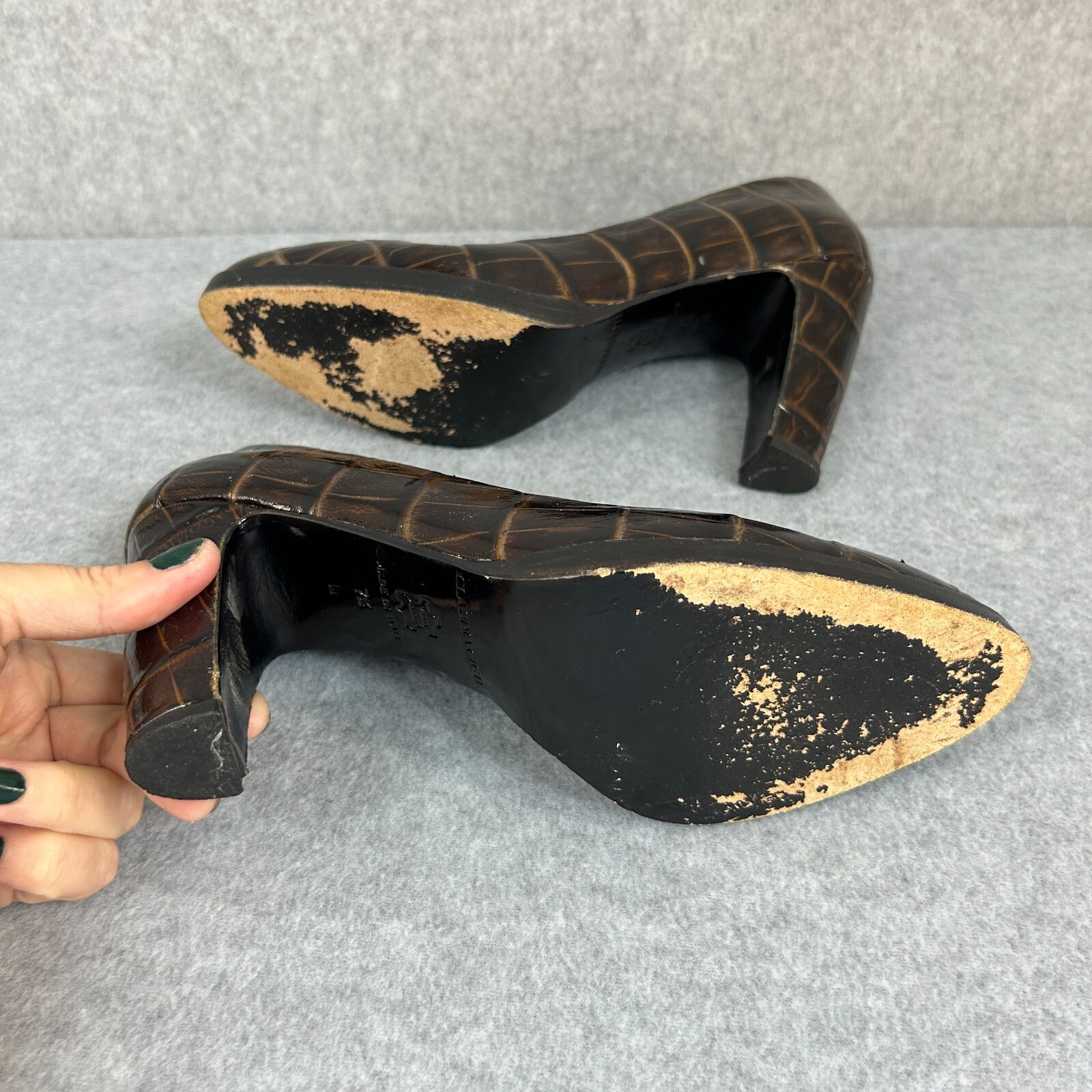 Claudia Ciuti Sz 7.5 Brown Almond Toe Crocodile Print Heels Pumps Block Vintage