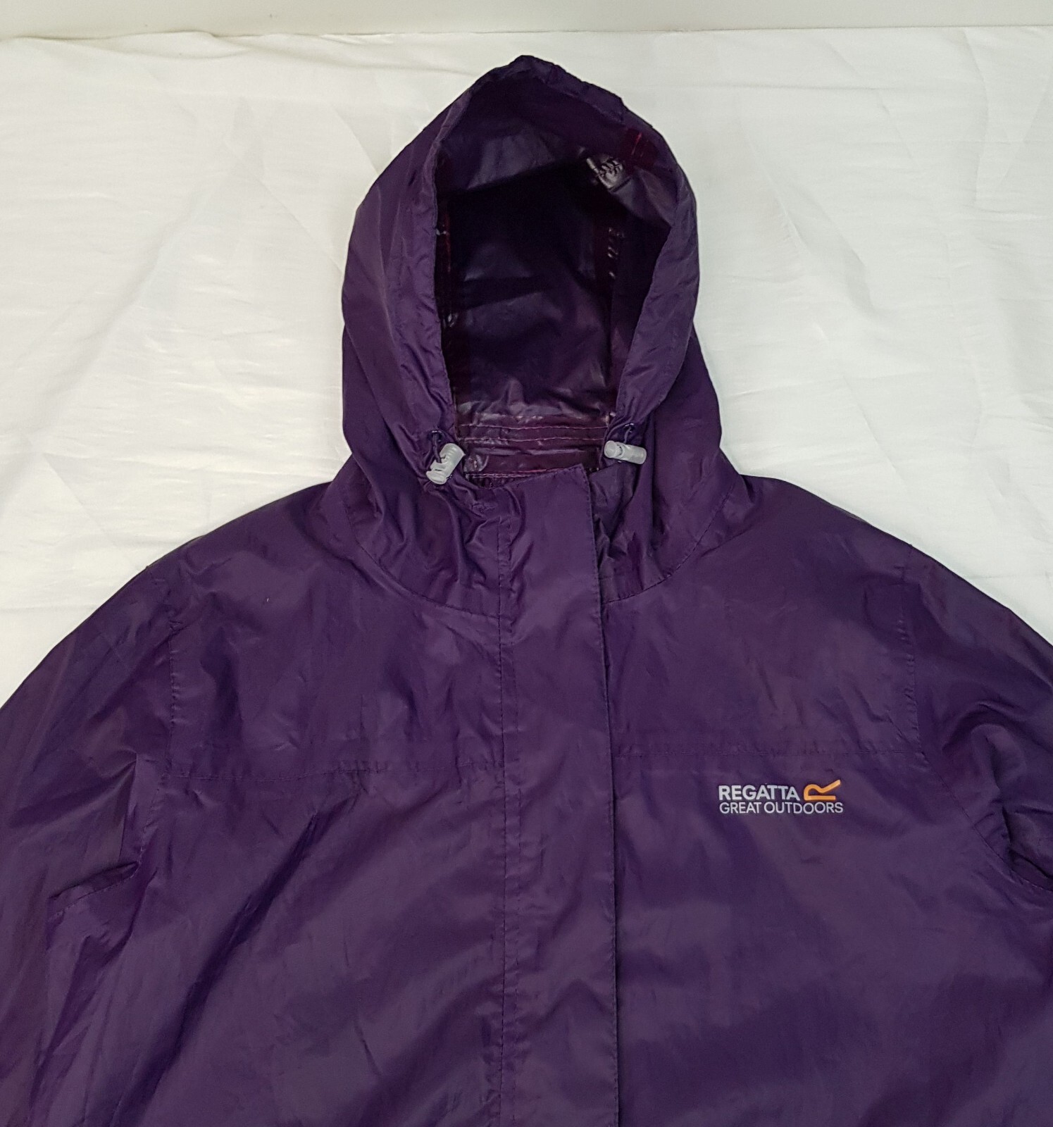 REGATTA SIZE 10UK M WOMENS PURPLE WATERPROOF LIGHTWEIGHT JACKET HOODED RAINCOAT
