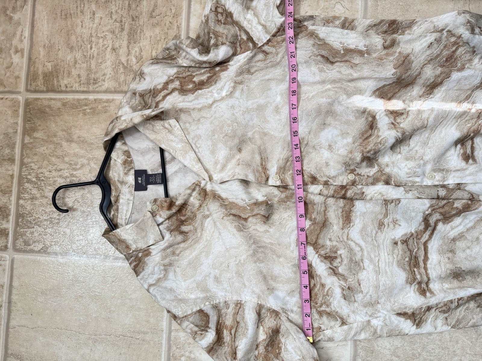 H&M Marble-Print Short Sleeve Button Shirt in Cream & Tan Mens XL