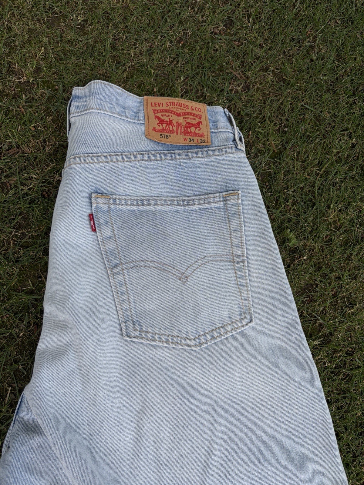 Levi’s Men’s Light Wash Blue Denim Jeans Baggy