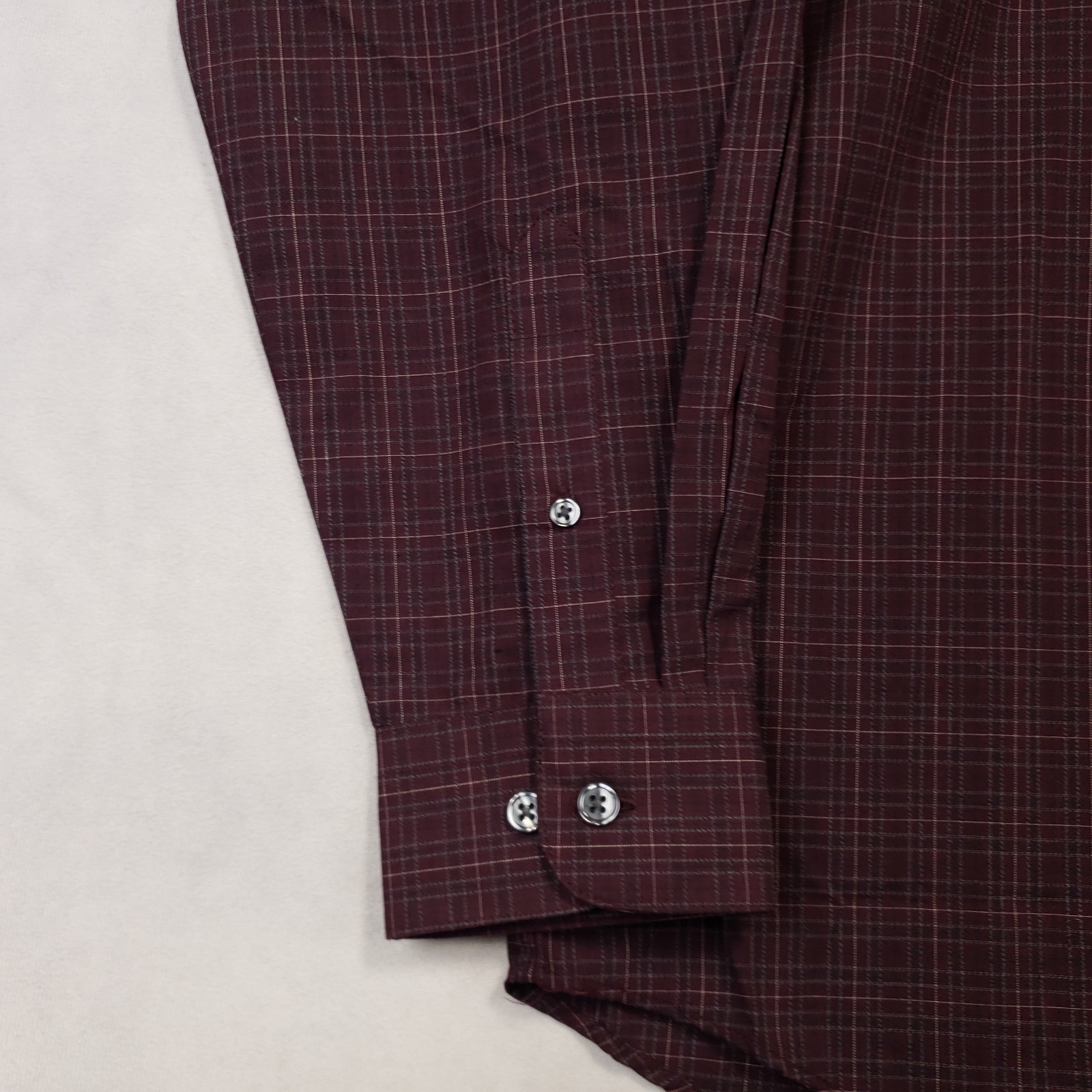 Van Huesen Button Down Shirt Men’s M 15-15.5 Plaid Wrinkle Free Broadcloth NEW