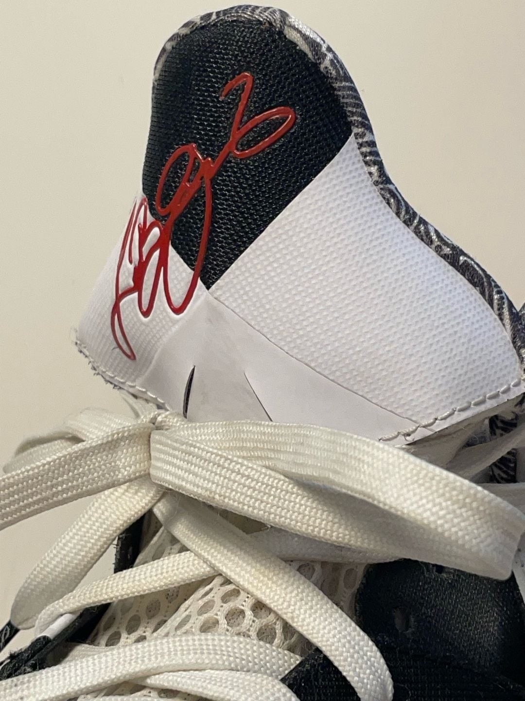 Size 11 Nike LeBron 9 ‘Freegums’ Basketball Shoes