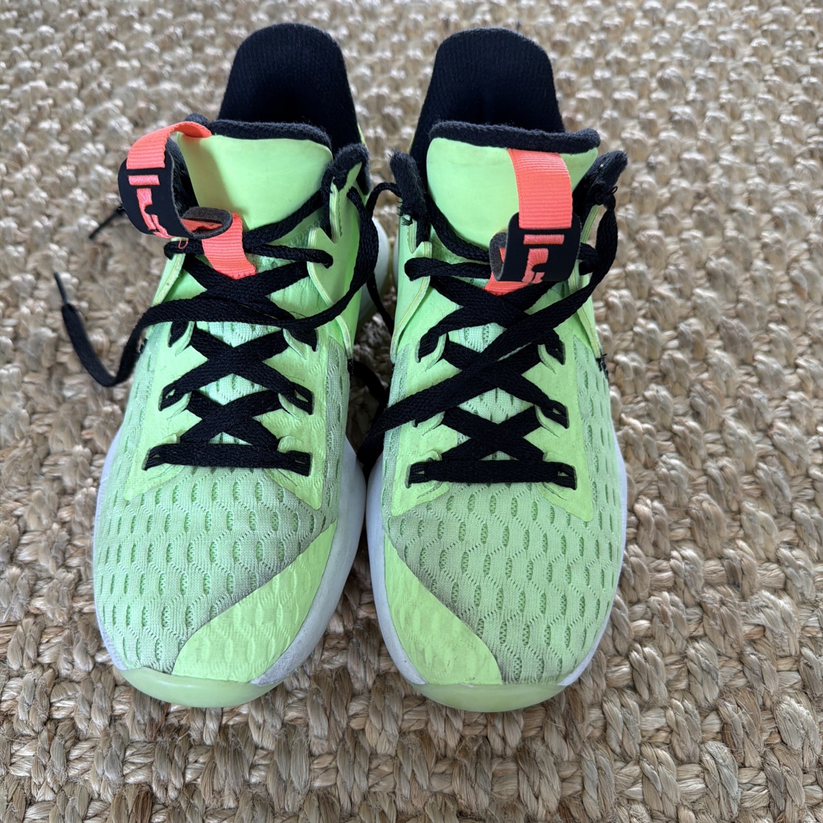 LeBron James Shoes Youth Size 4.5 Great Condition