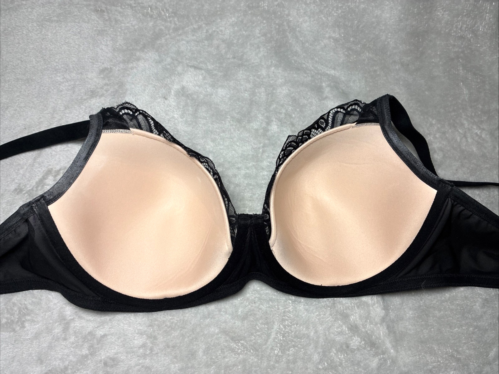 Paramour Felina Lace Bra Sz 42C Black Beige Side Smoothing T-Shirt Style