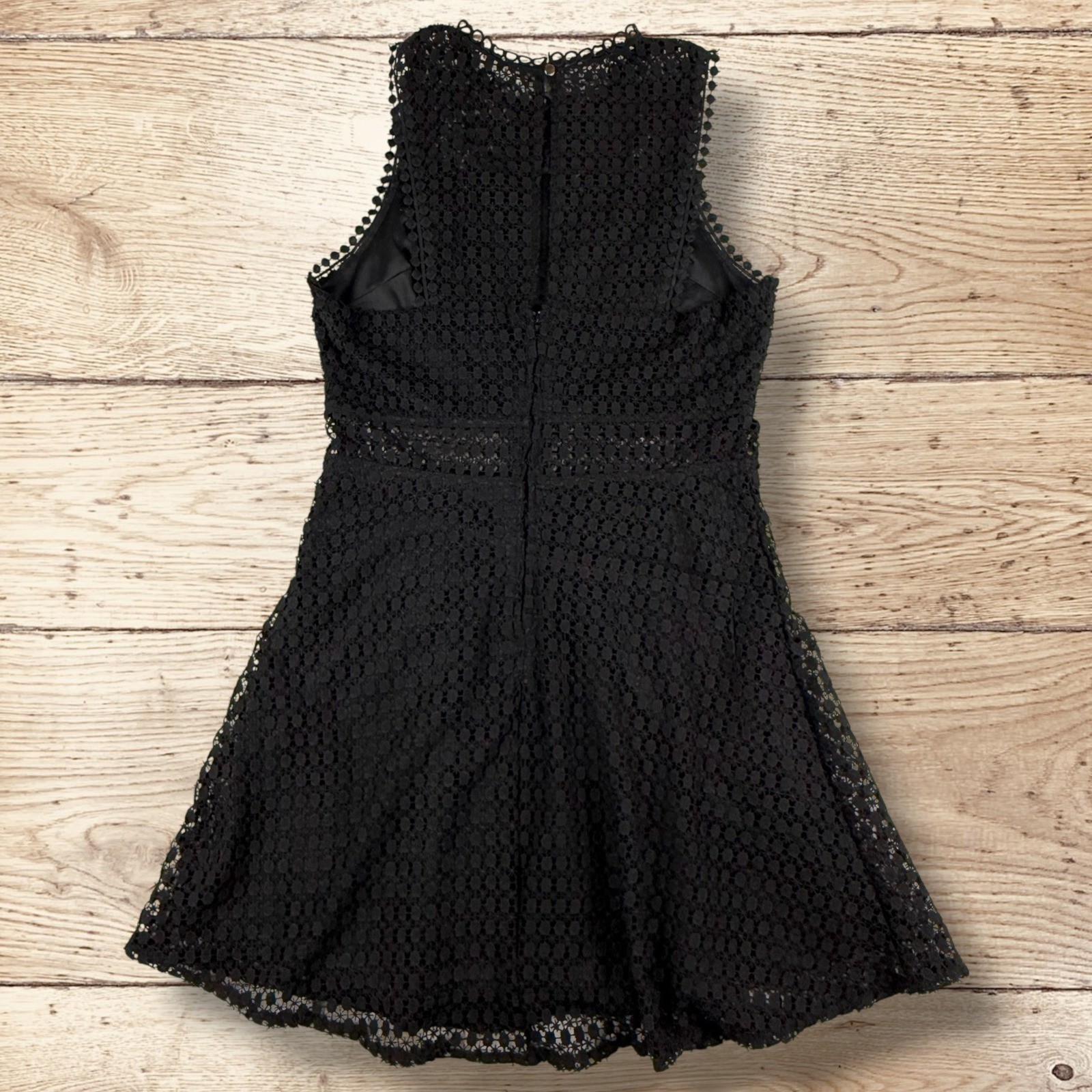 FRANCESCAS Womens Black Crochet Lace Sleeveless Fit and Flare Dress Size M
