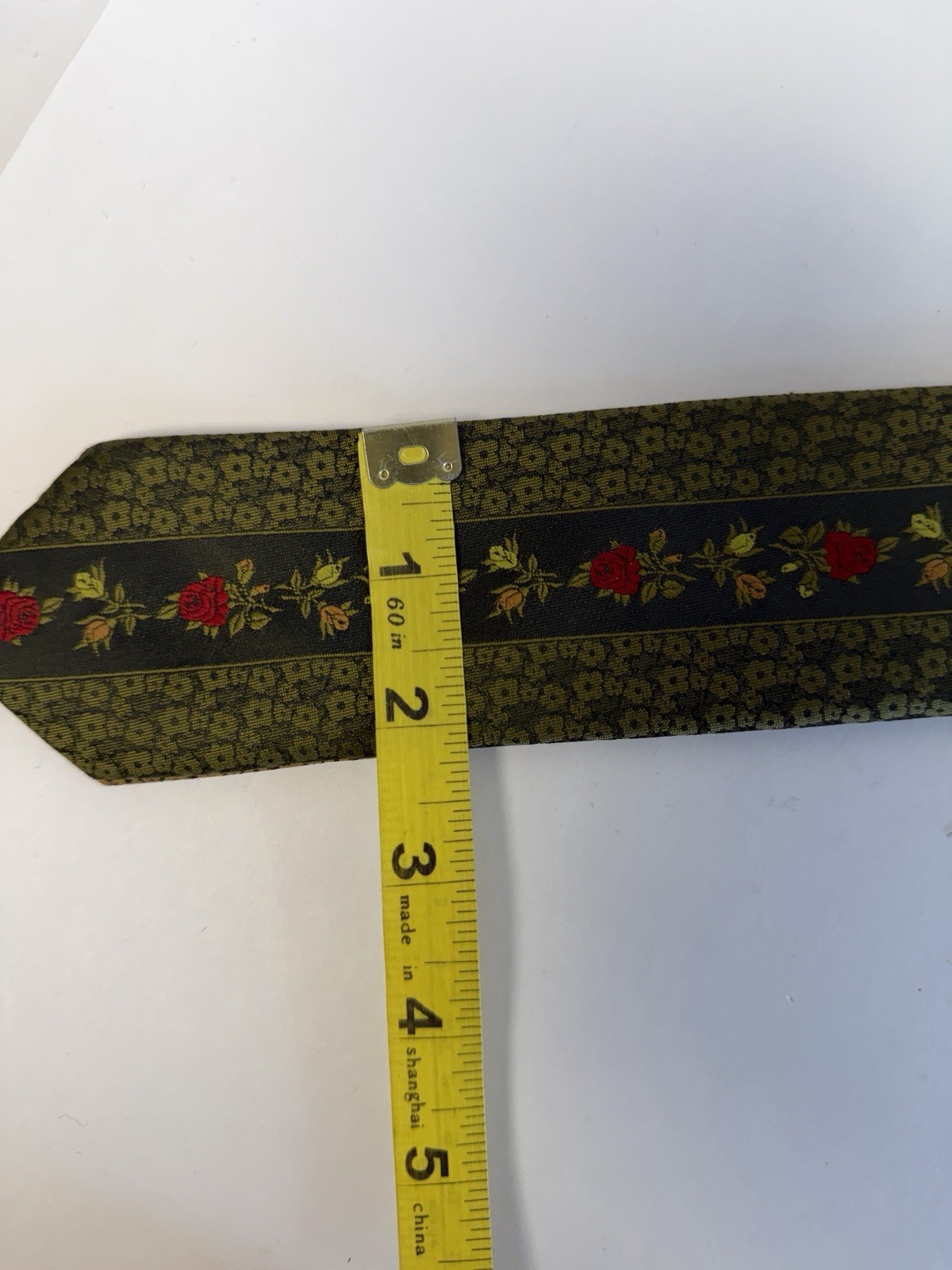 Vintage COMMODORE Trevira 2 Ties Men’s Classic Pointed Euro Floral Pattern EUC