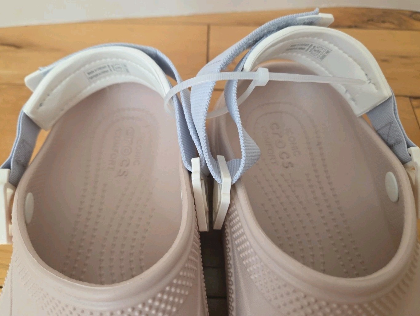 Crocs Hiker Xscape Color Block Platform Women Clog Slingback Sz W9/M7 BEIGE NEW
