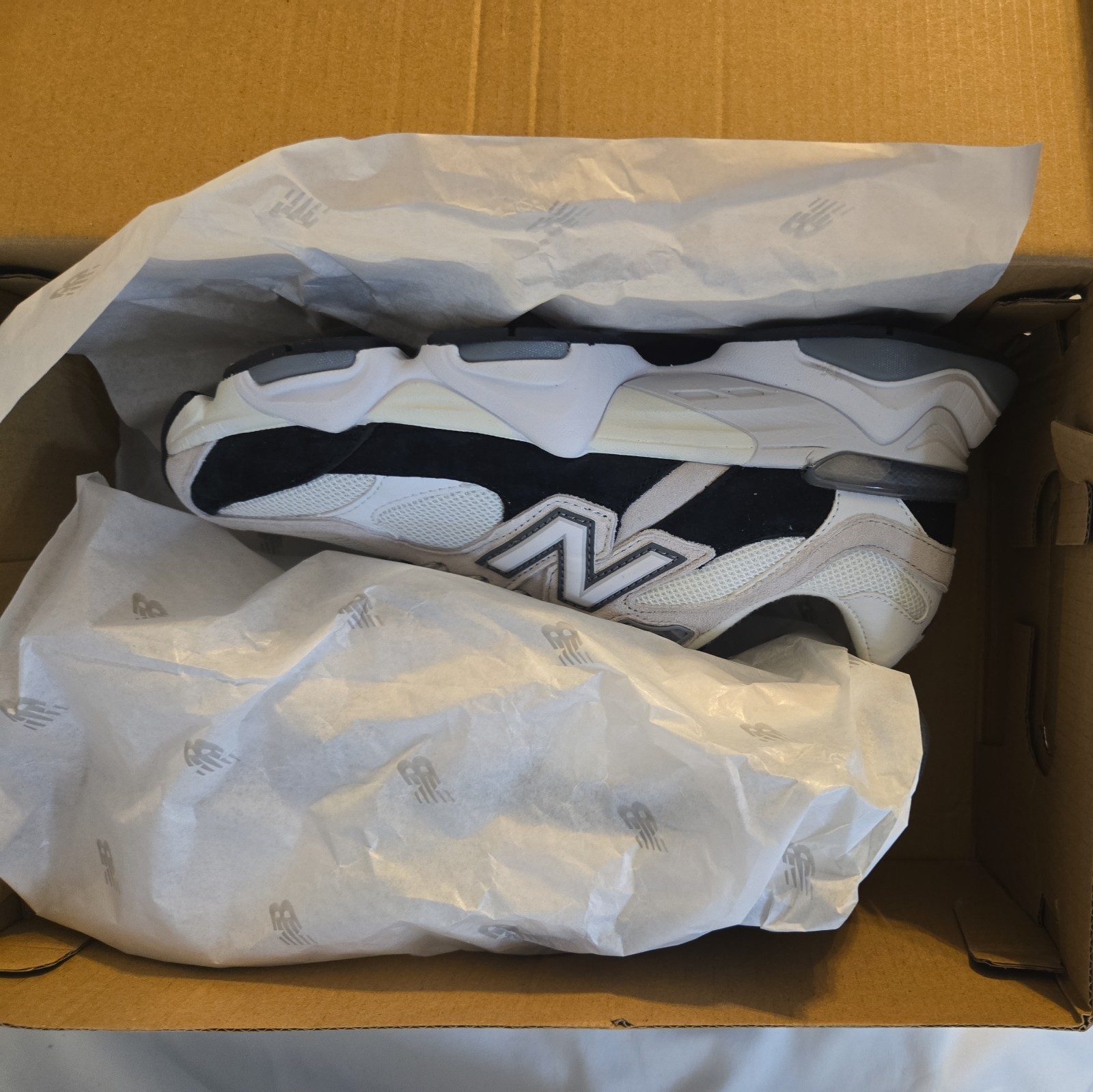 New Balance 9060 Grey Jet Black U9060JBB Men New size 7