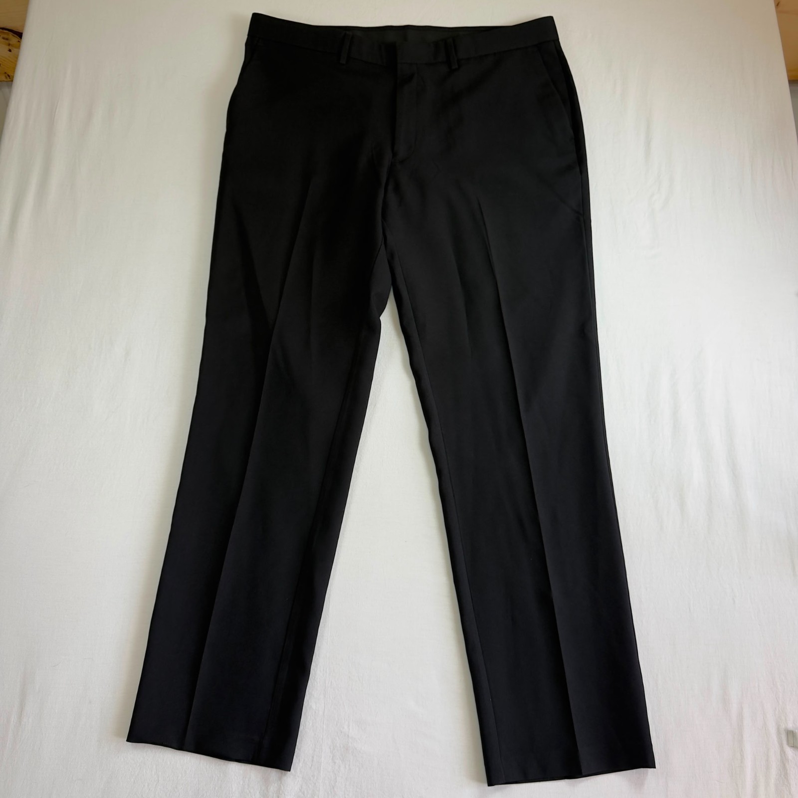 NEW Haggar Men’s 38×32 Comfort Performance Dress Pants Straight Fit Black