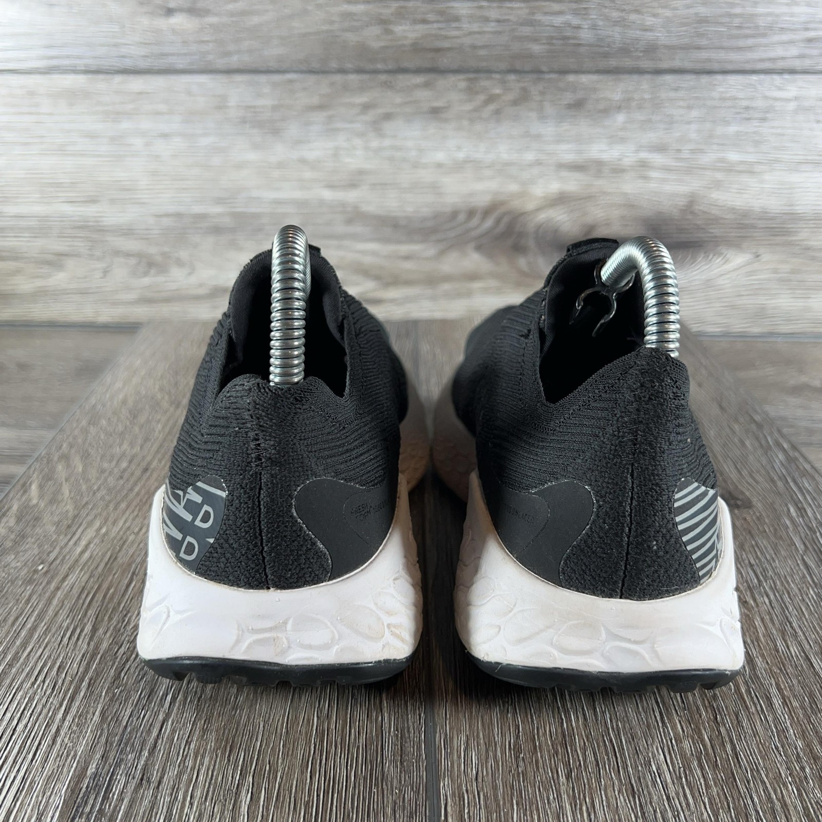 New Balance Fresh Foam 1080 Shoes Womens Size 7 D Black Slip On Running Sneakers