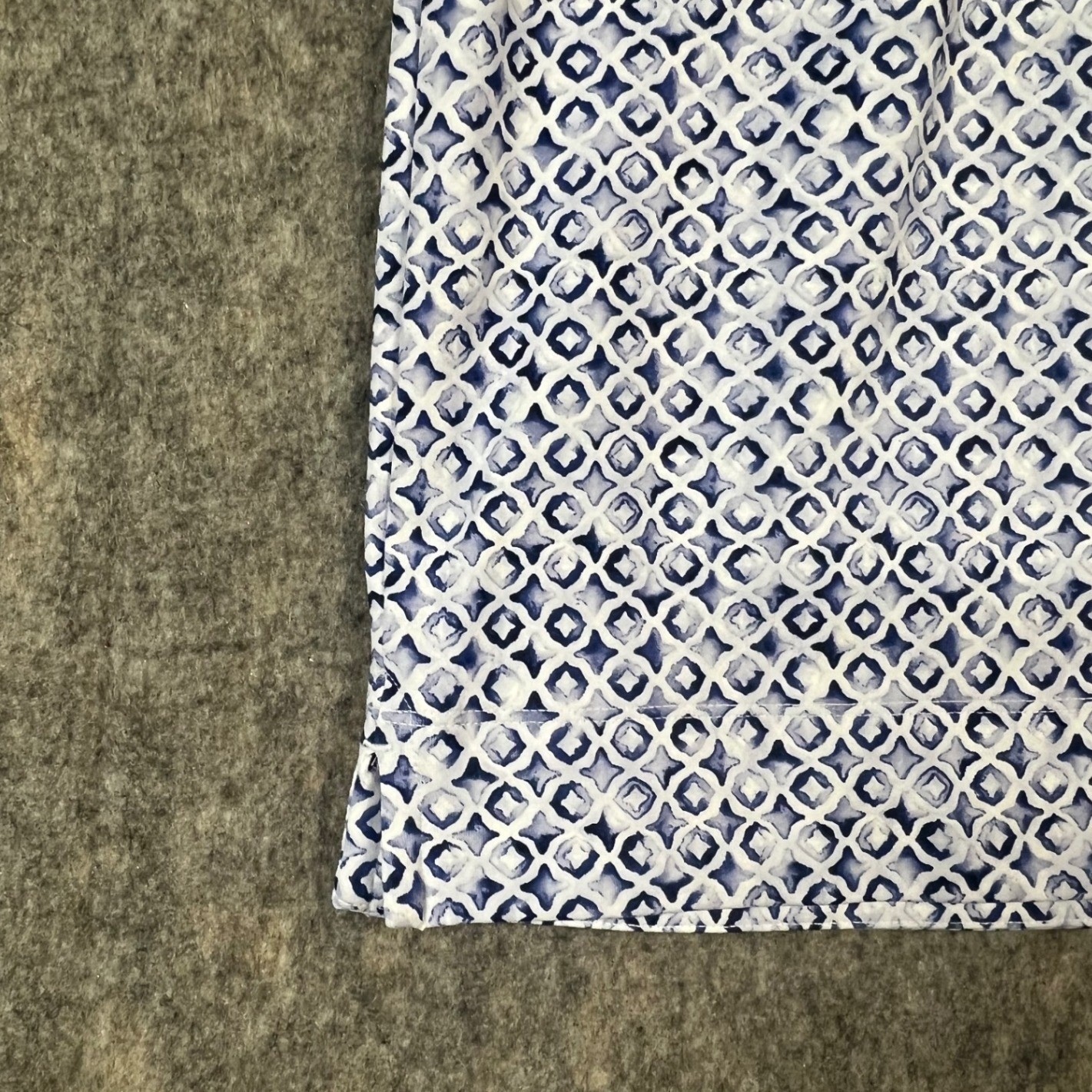 Tommy Bahama IslandZone Dress Medium Ikat Blue White Geometric Split Neck