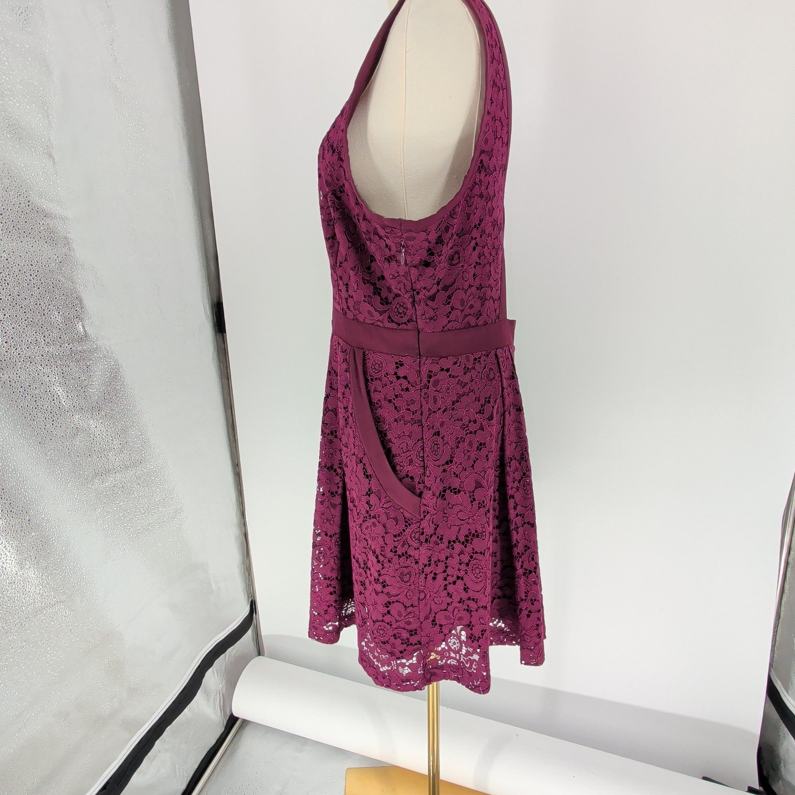 Free People M Burgundy Lace Mini Dress Plunge V Neck Open Back Boho