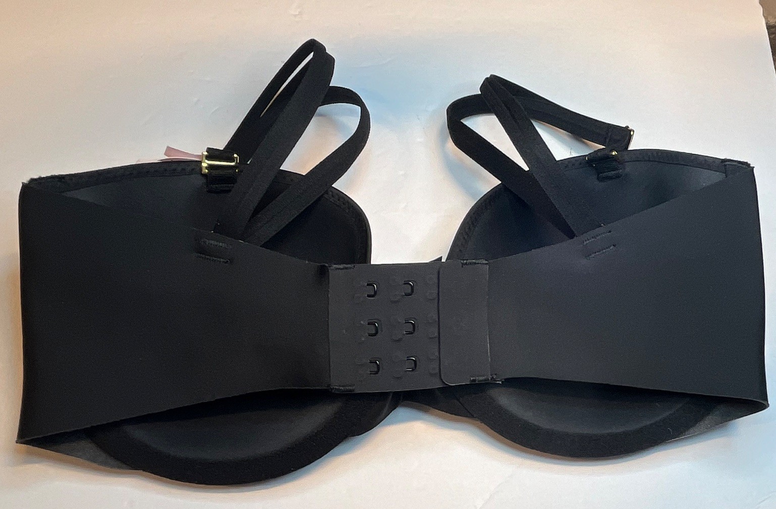 Victoria’s Secret 32DD Black Underwired Padded Strapless Convertible Push Up Bra