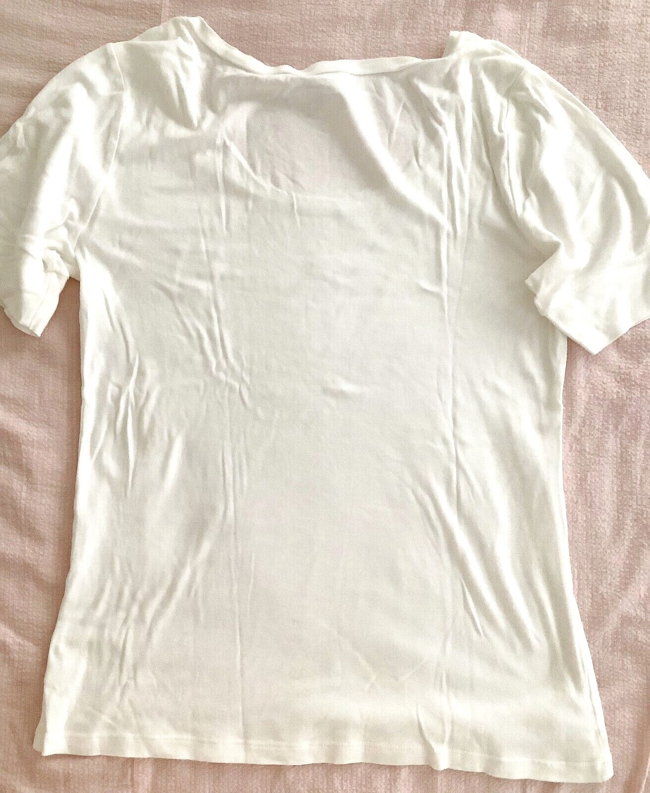 OLD NAVY women’s white deep U-neck t-shirt Size XL EUC