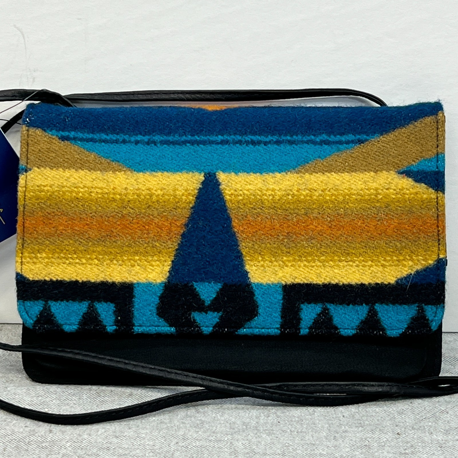 Pendleton Aztec Wool Crossbody Wallet with Strap Organizer Purse NWT!
