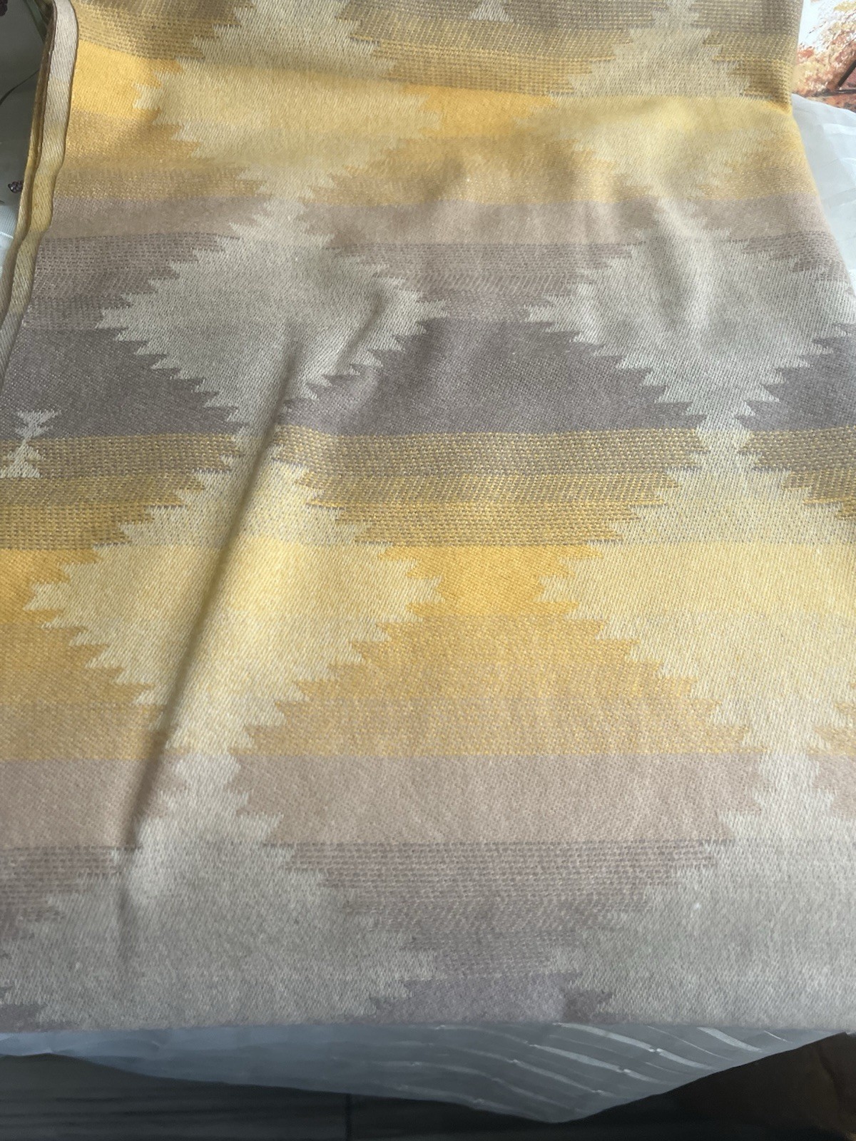Yellow & Beige Geometric cashmere shawl throws