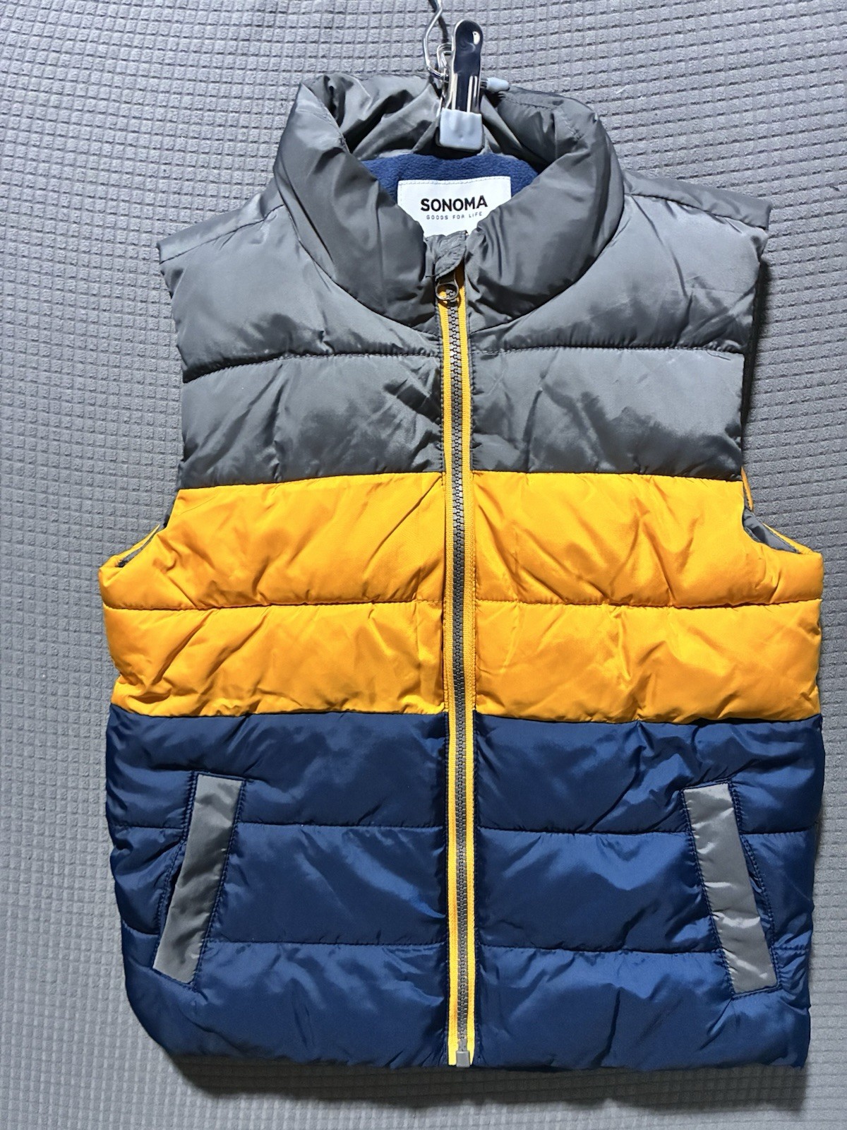 *Never worn* Somona puffer vest, size 6youth! Fleece lined