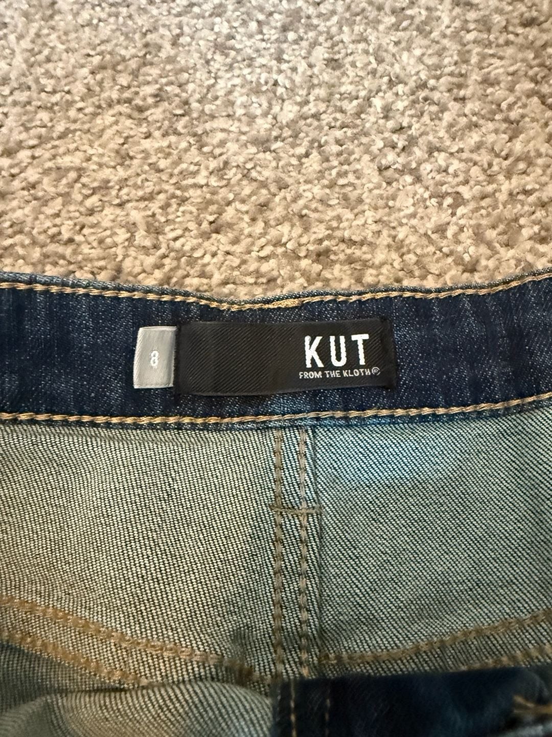 NWT Kut From The Kloth Gidget Fray Denim Shorts Size 8
