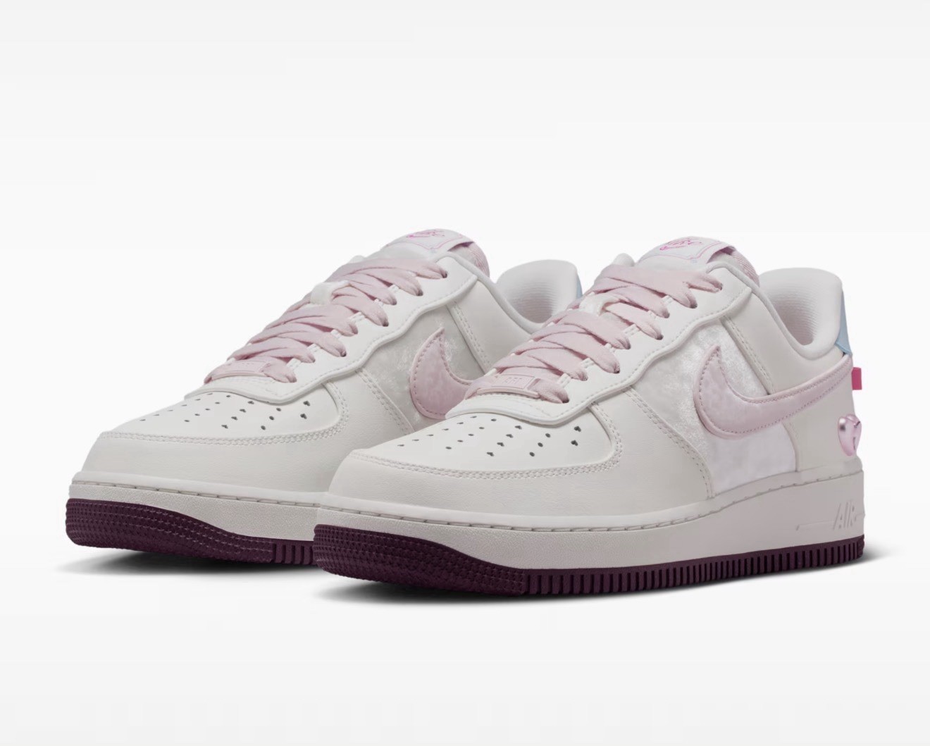 NIKE AIR FORCE 1 LOW VALENETINES DAY 2026 MULTIPLE WOMEN,MENS,KIDS SIZES NEW
