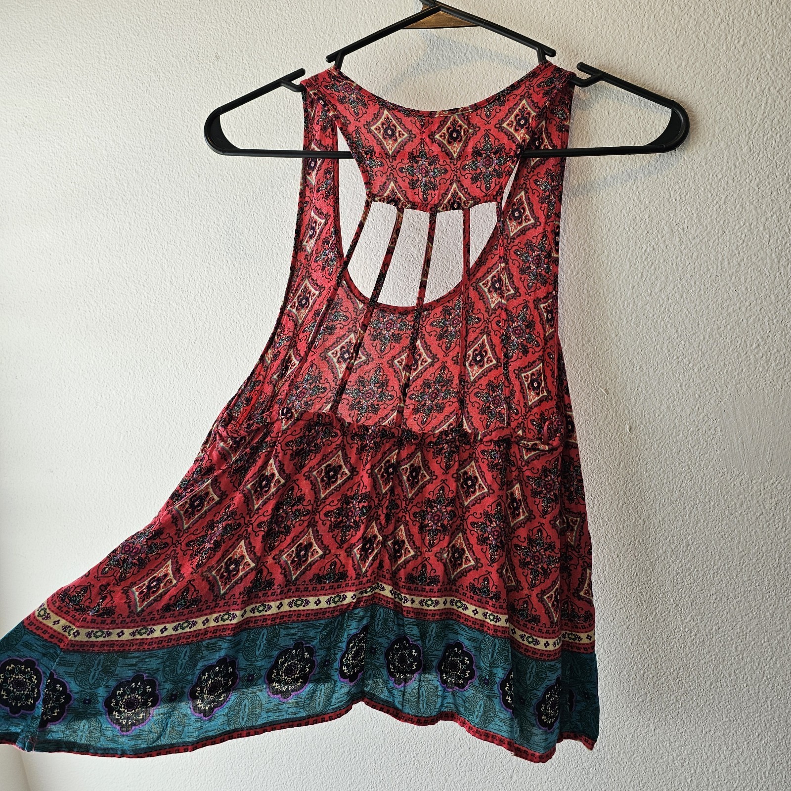 LA Hearts Boho Red And Teal Print Strappy Cage Back Tank Top Women’s S Festival