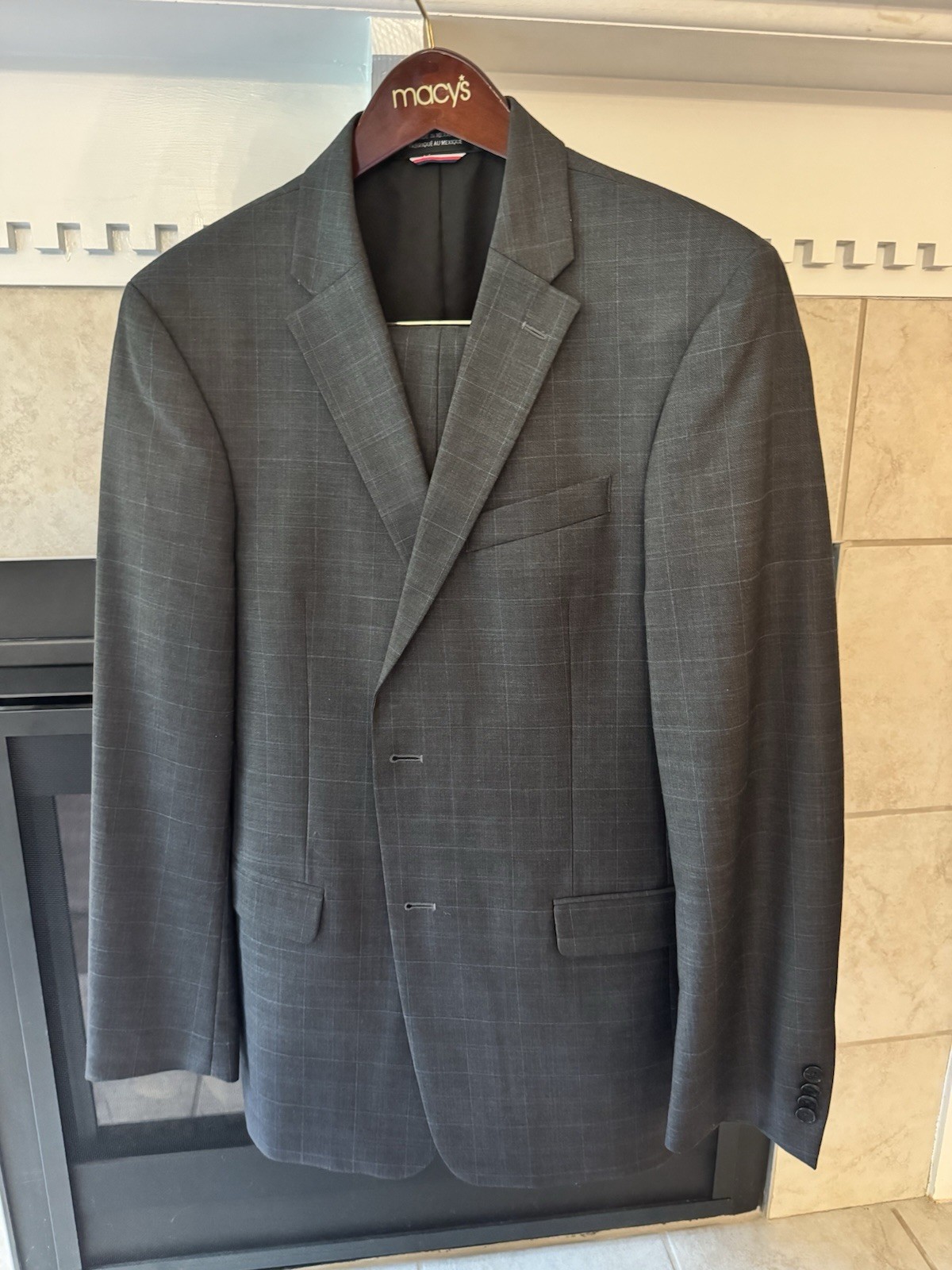 Tommy Hilfiger Men’s Dark Gray Check Slim Fit TH Flex Full Suit 40L / 32×32