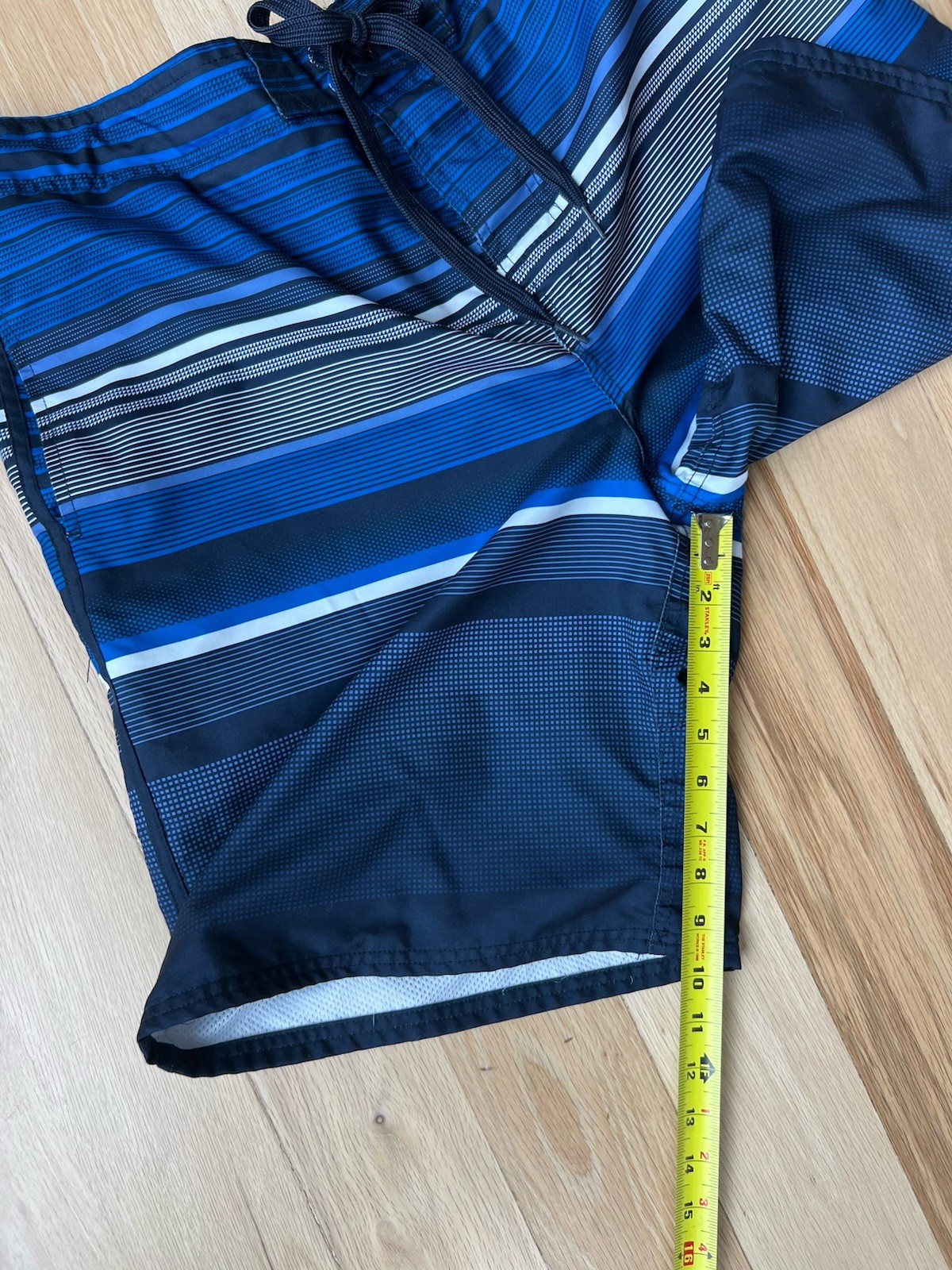 OP Ocean Pacific Men’s Size Large (36-38) Surfer Blue Striped Board Swim Shorts