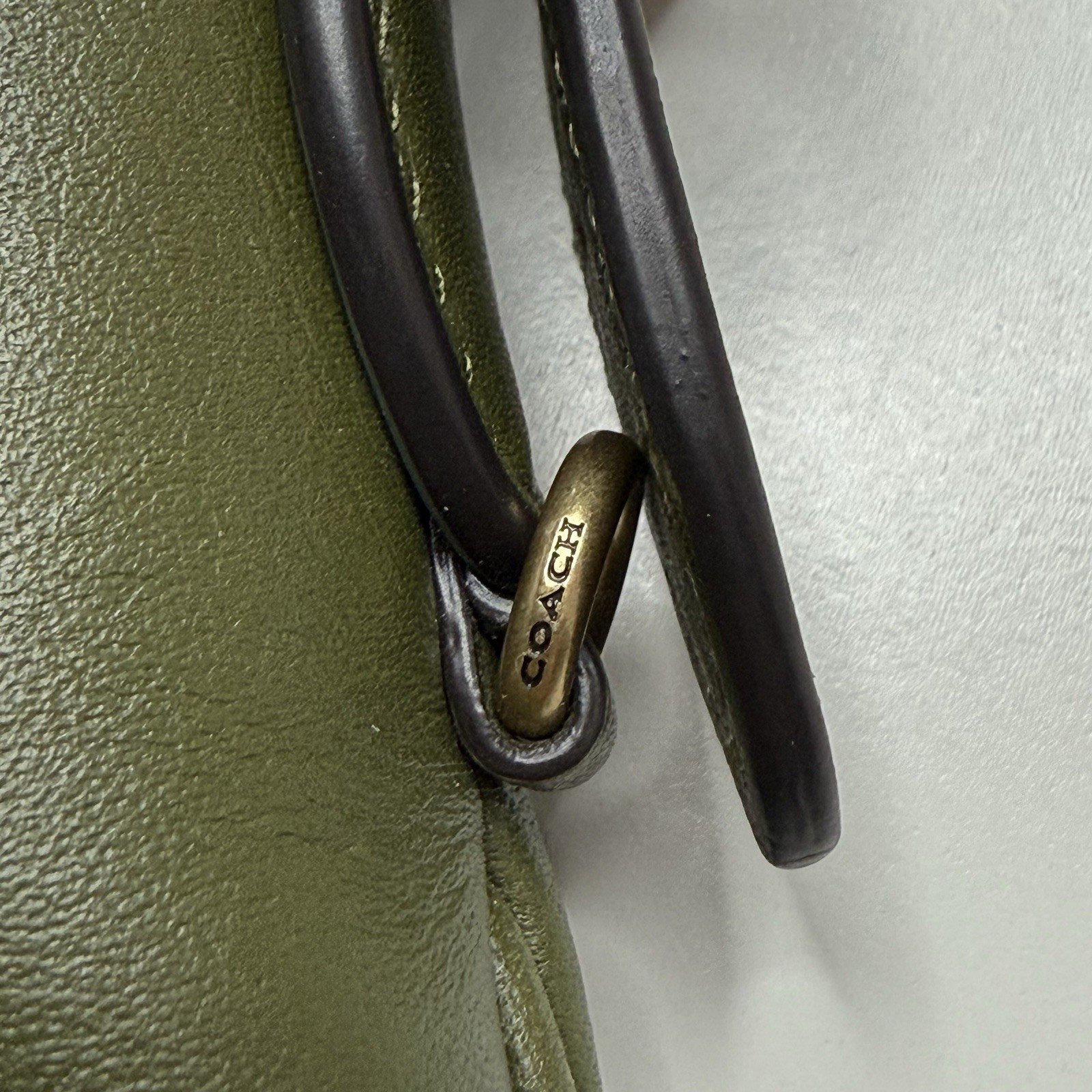COACH Hamptons Hobo Shoulder Bag CW642 In OLIVE Glovetanned leather Brass