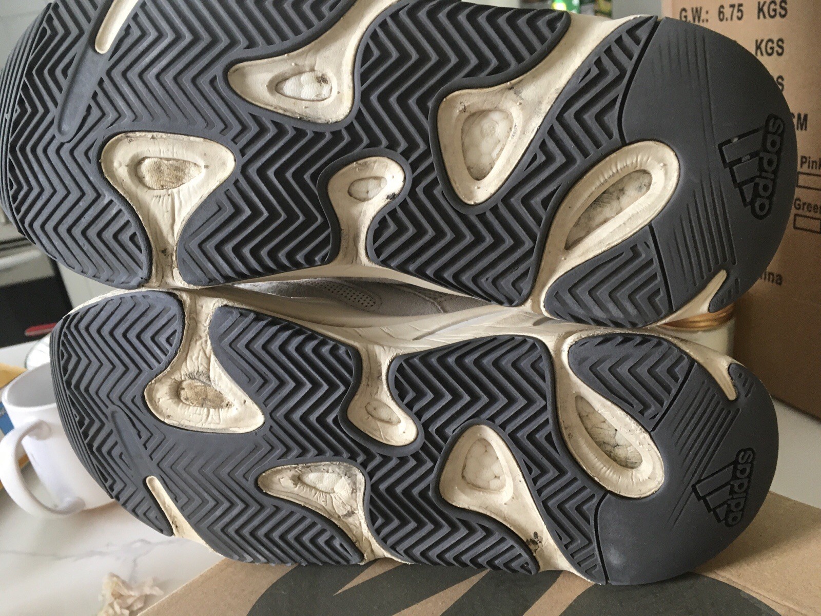 Adidas Yeezy Boost 700 Analog Kanye
