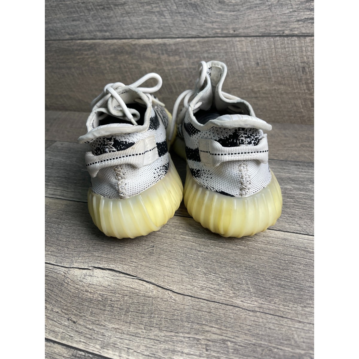 Adidas Yeezy Boost 350 V2 CP9654 Men 11 Running Shoes White Zebra Print Sneakers