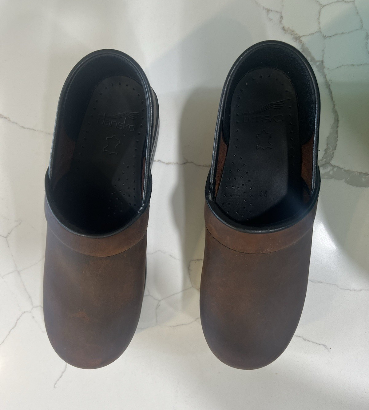 Dansko Professional Women’s Brown Leather Clogs US 7.5 Slip-On Comfort Work