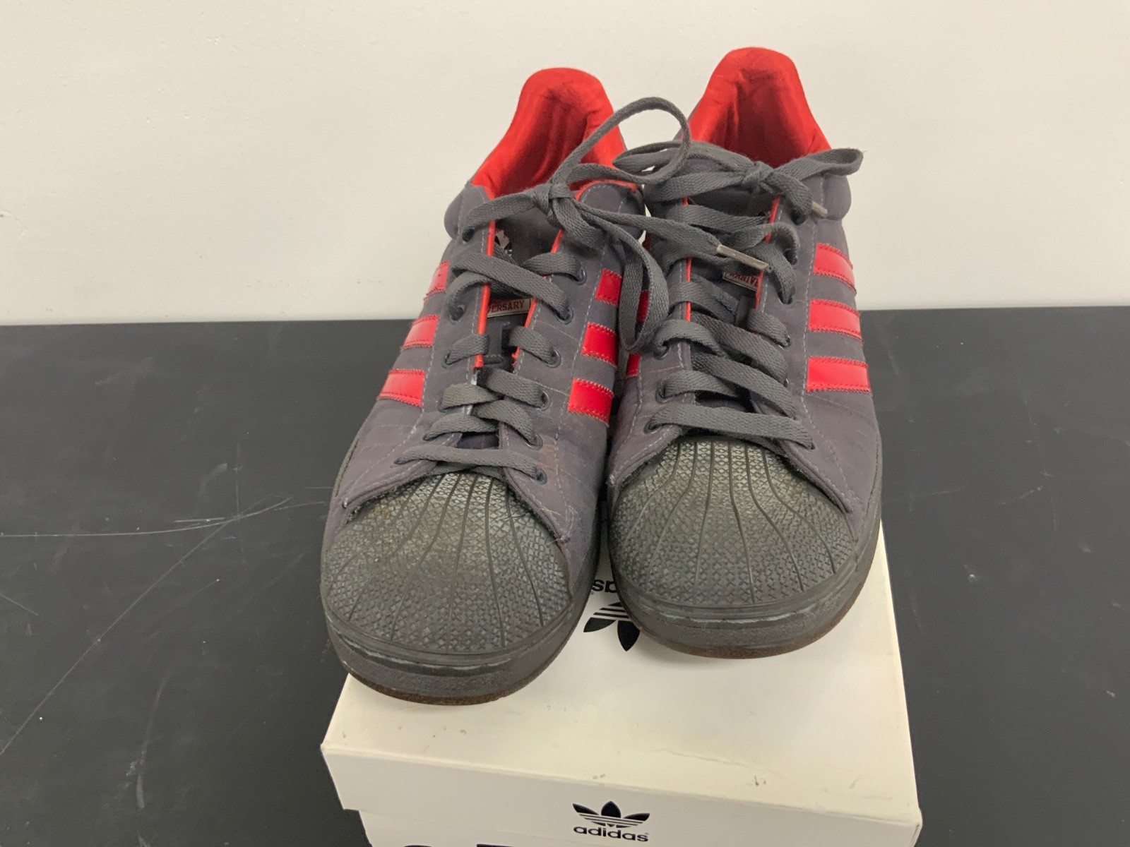 adidas superstar 35th anniversary Red Hot Chili Peppers size 12