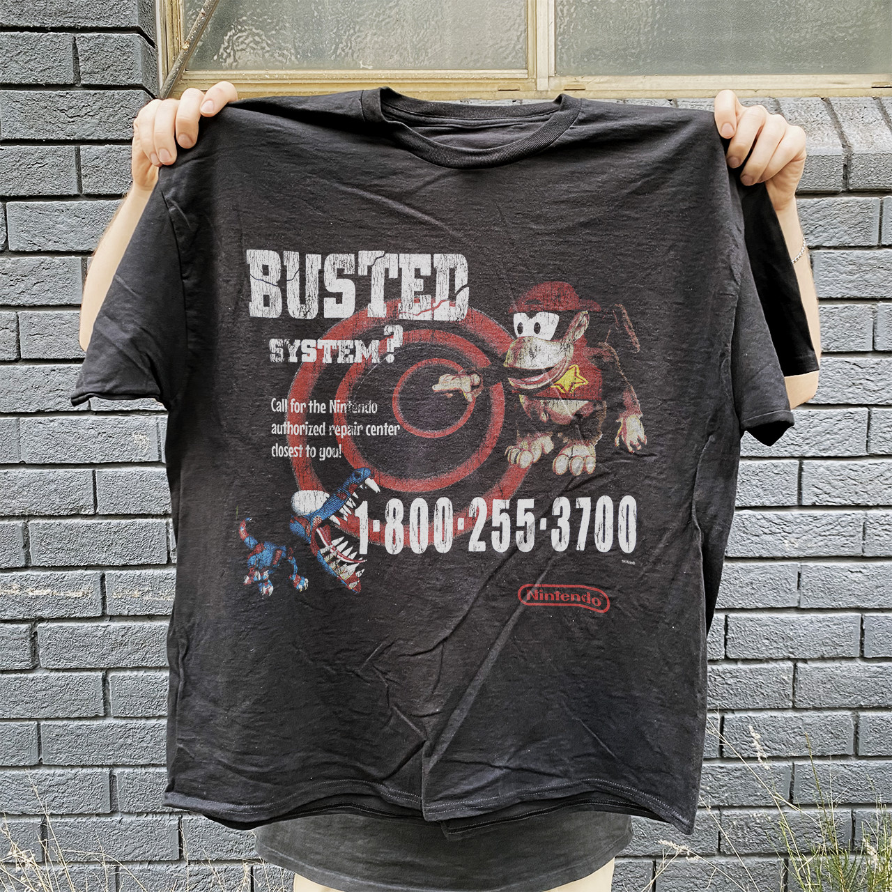 1995 Nintendo Busted Systems Employee Aged T-Shirt Black M