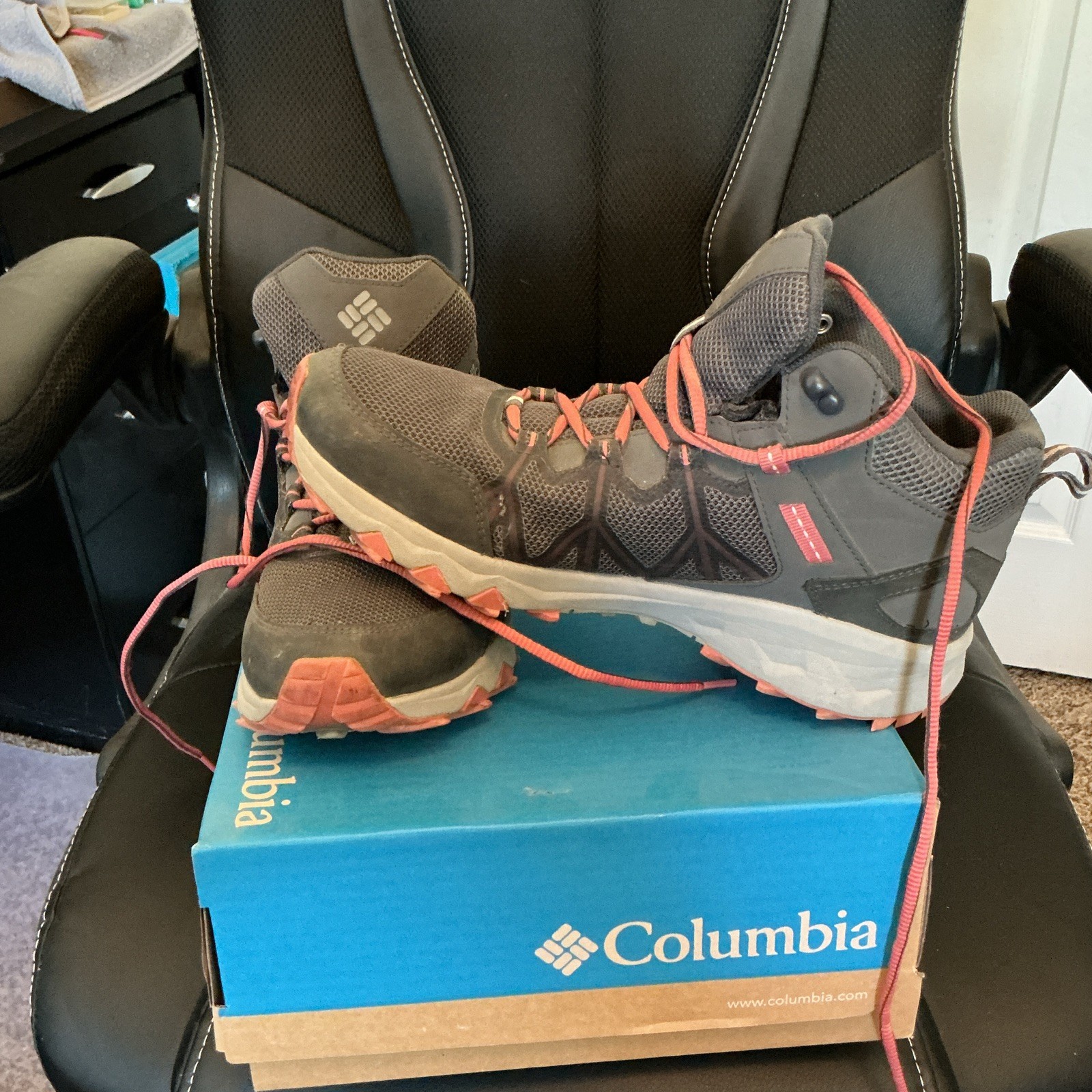 Columbia Peakfreak Mid Unisex Lace-Up Low Top Athletic Sneakers Gray/Red