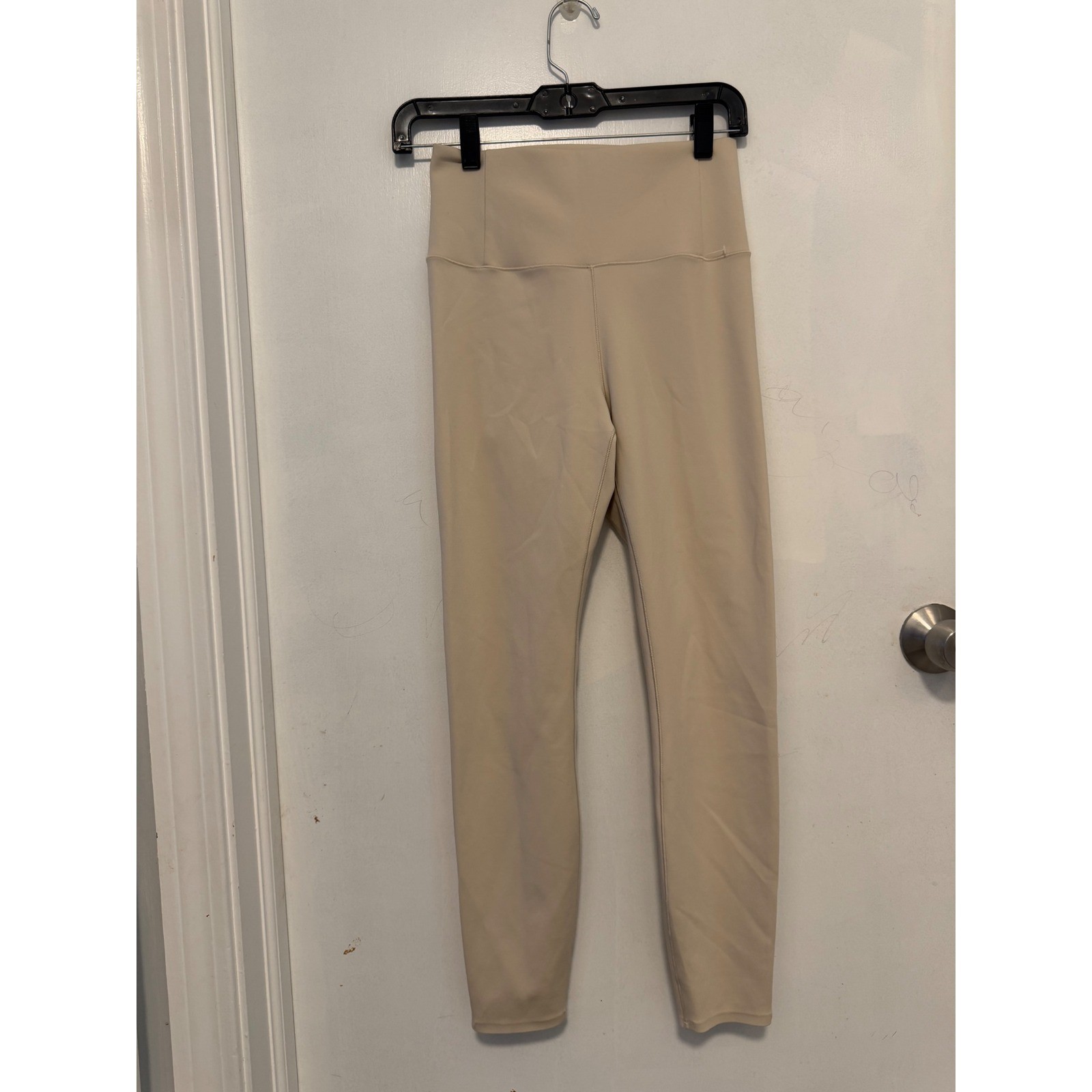 Vuori Womens High Rise Leggings Beige Tan Activewear Yoga Pants Size Medium