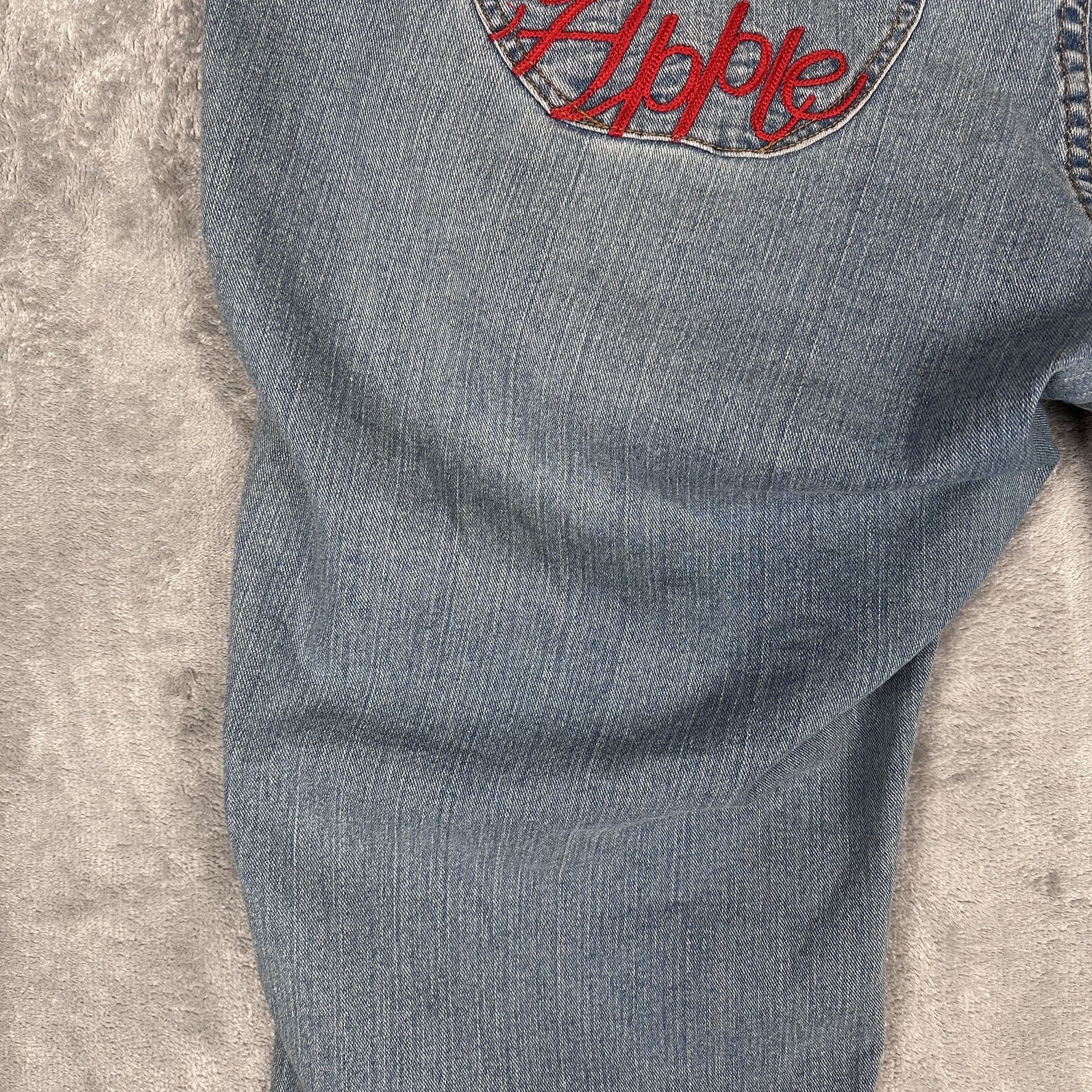 Vintage Apple Bottom Capri Jeans Women’s 21/22 Embroidered 90s Y2K Picked Fresh