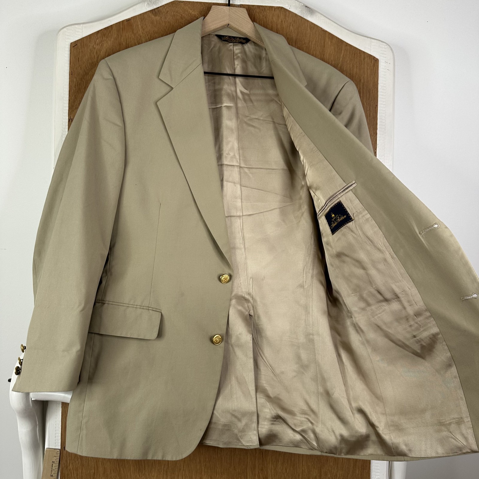 Brooks Brothers Blazer Mens 42R Tan 2 Button Gold Accents Wool Canvased Jacket
