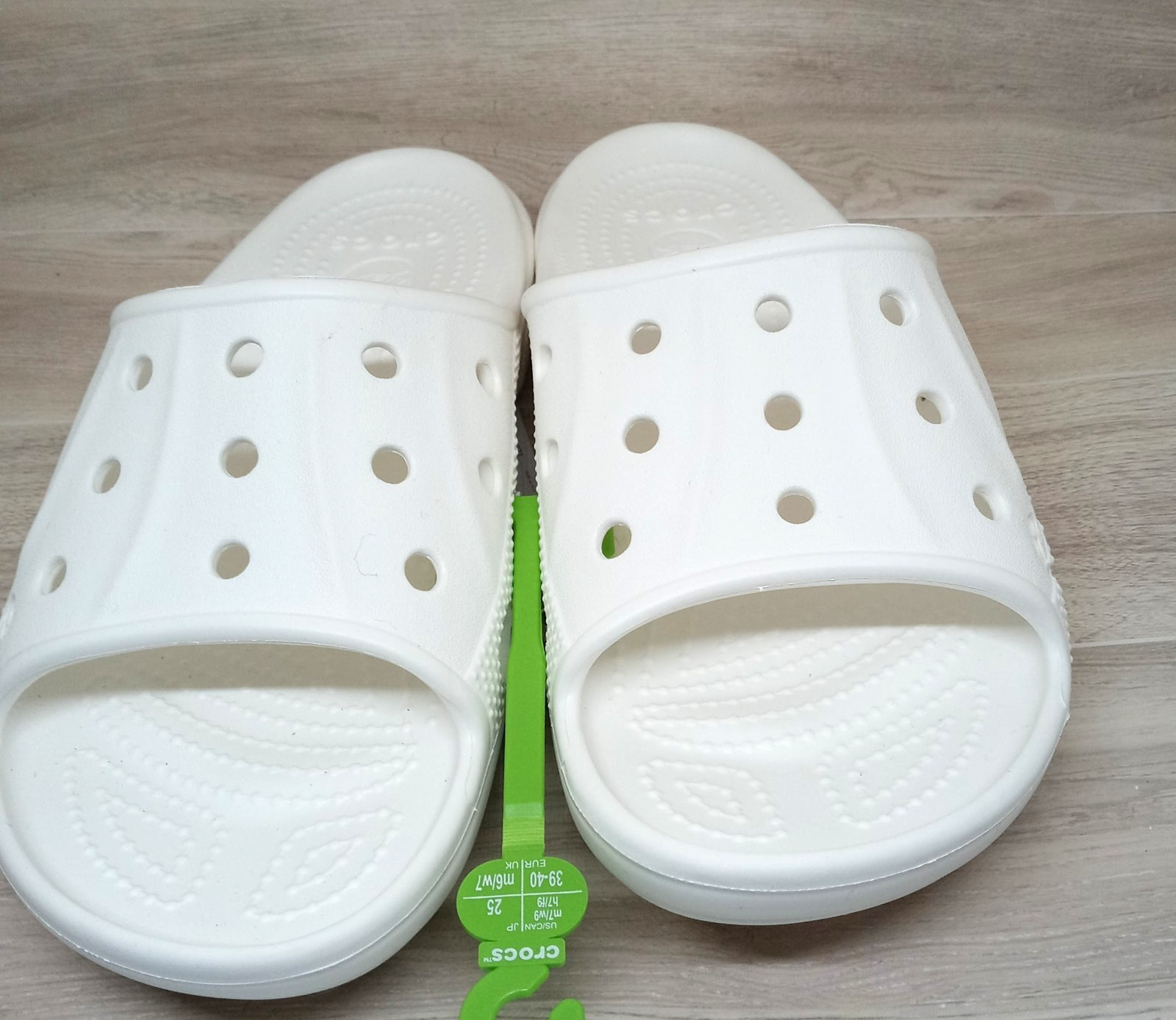 CROCS Unisex Baya Slide Slip-On Sandals Men’s 7/ Women’s 9 White