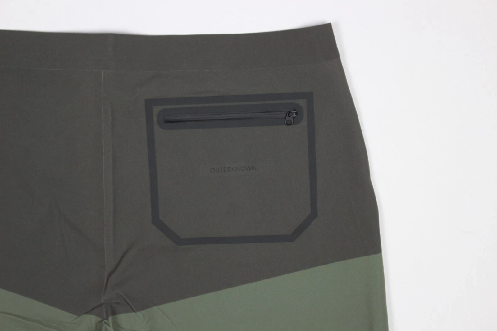 Outerknown Men’s Board Shorts Kelly Slater Apex Trunk Size 38 x 7.5″ Green GBK