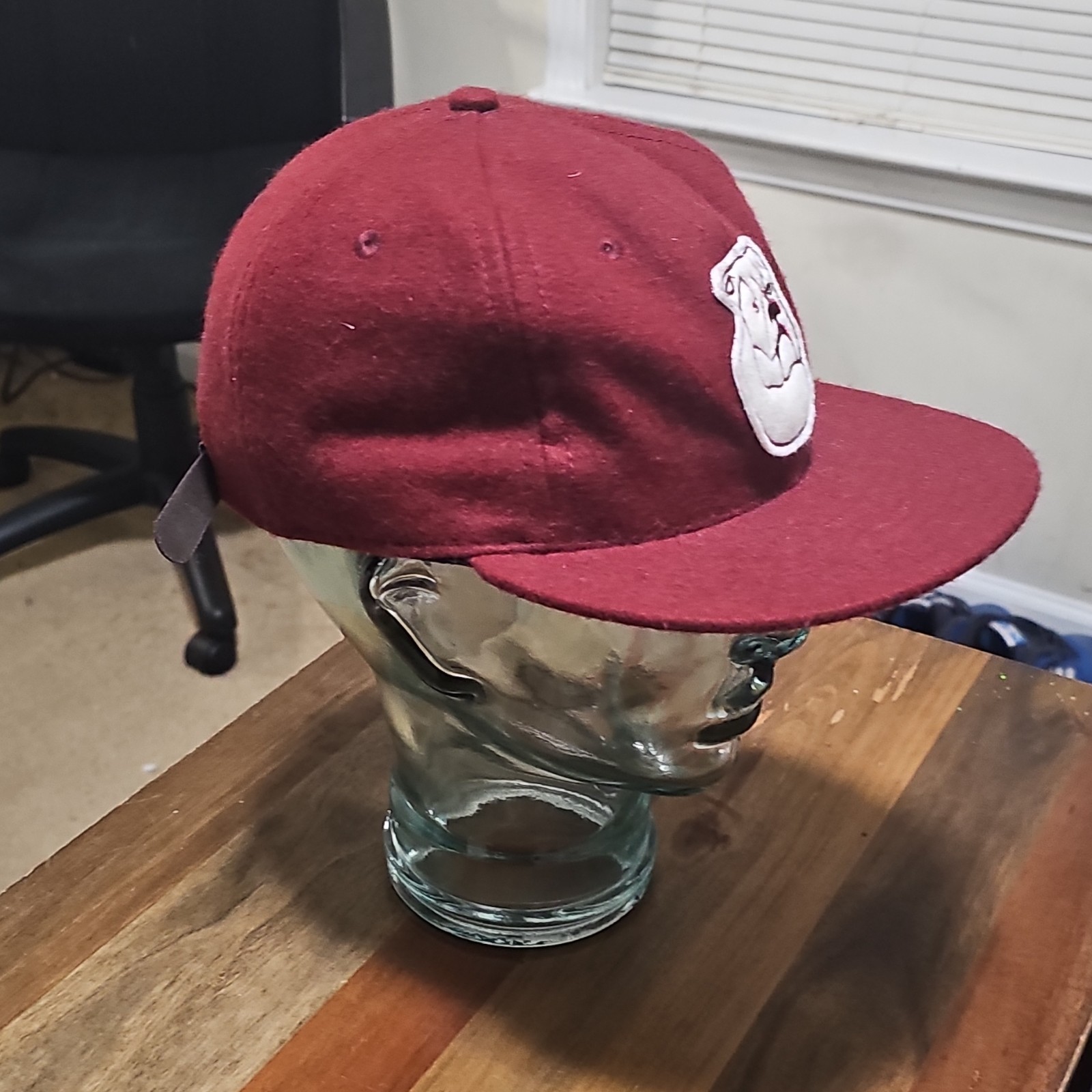Men’s Red One Size Adjustable Baseball Cap Hat Bulldog Patch Solid Casual