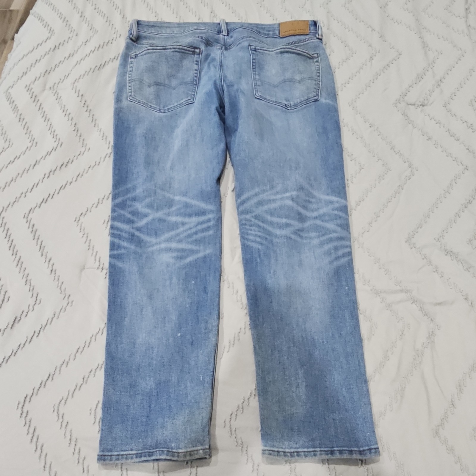 American Eagle Men’s Airflex+ Original Straight Jeans 0112-6327 Light Wash 34/30