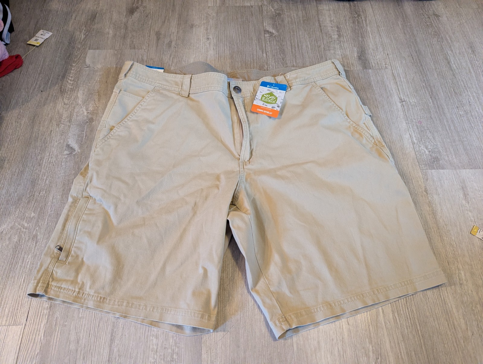 Columbia Ultimate Roc Flex Cargo Shorts Mens 40w NWT