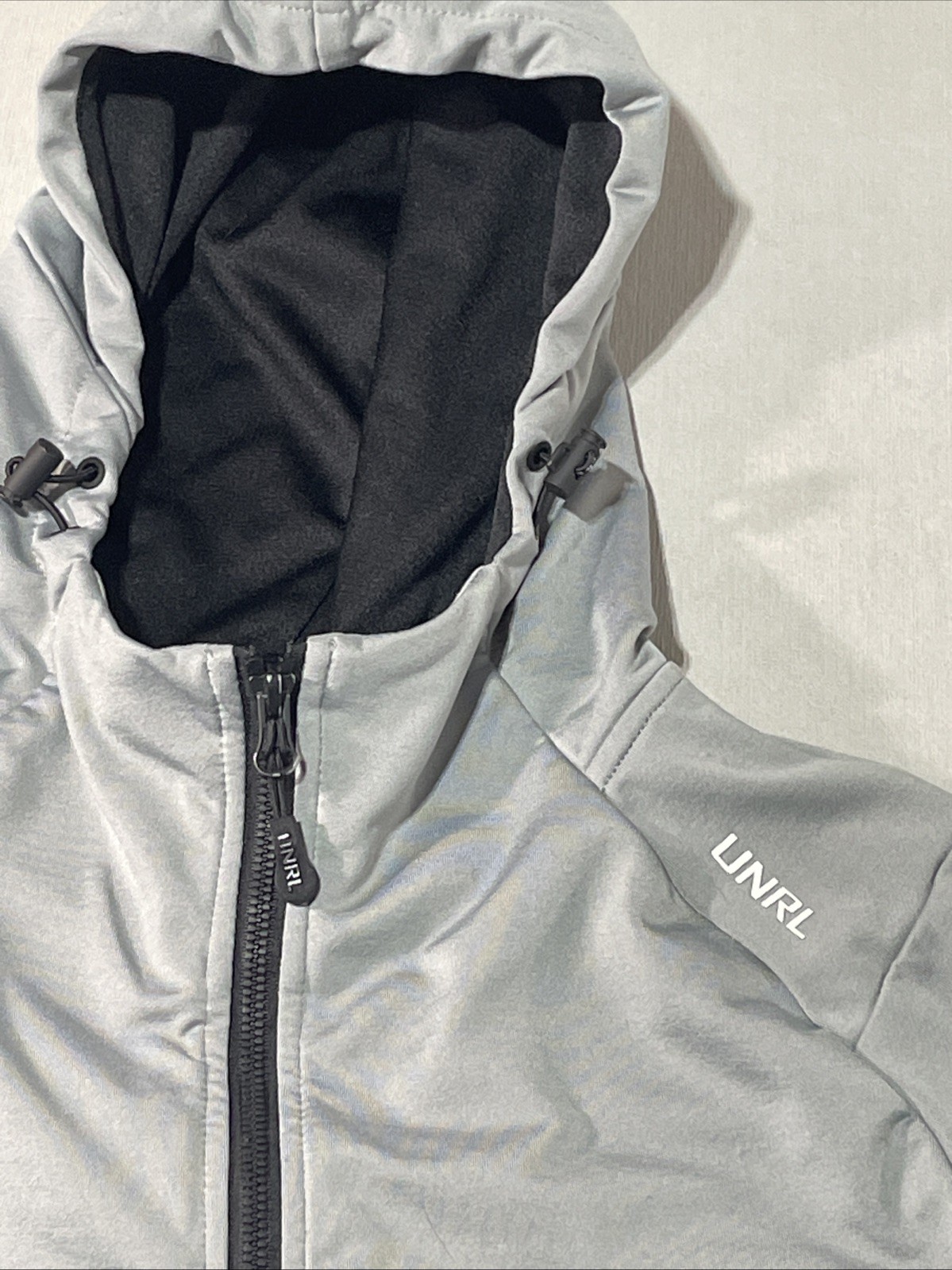 UNRL Men’s Full Zip Performance Hoodie Jacket Gray Size Small Stretch Athletic