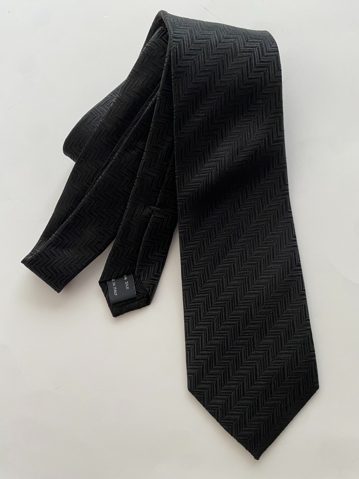 UNBRANDED SEVEN FOLD MEN SILK TIE58X3.25″ WIDE.NEW.ITALY