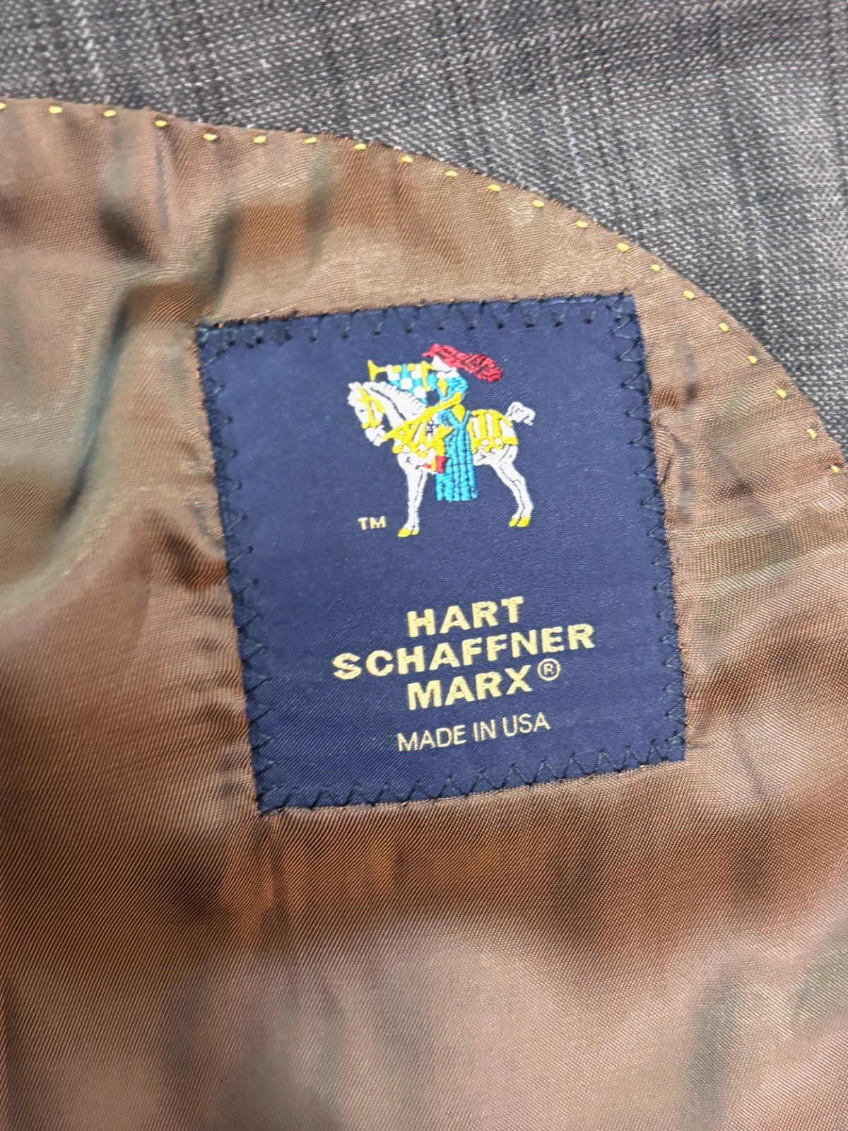 Hart Schaffner Marx 42R 36×29 2pc Pant Suit Brown Plaid Recent Modern Wool USA