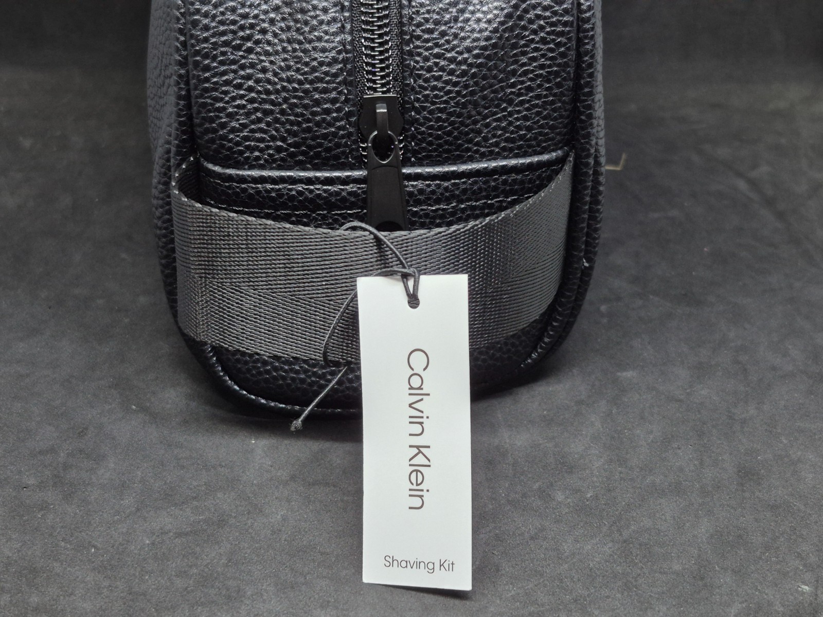 Calvin Klein Business Casual Dopp Kit Toiletry Travel Shaving Leather Black Bag