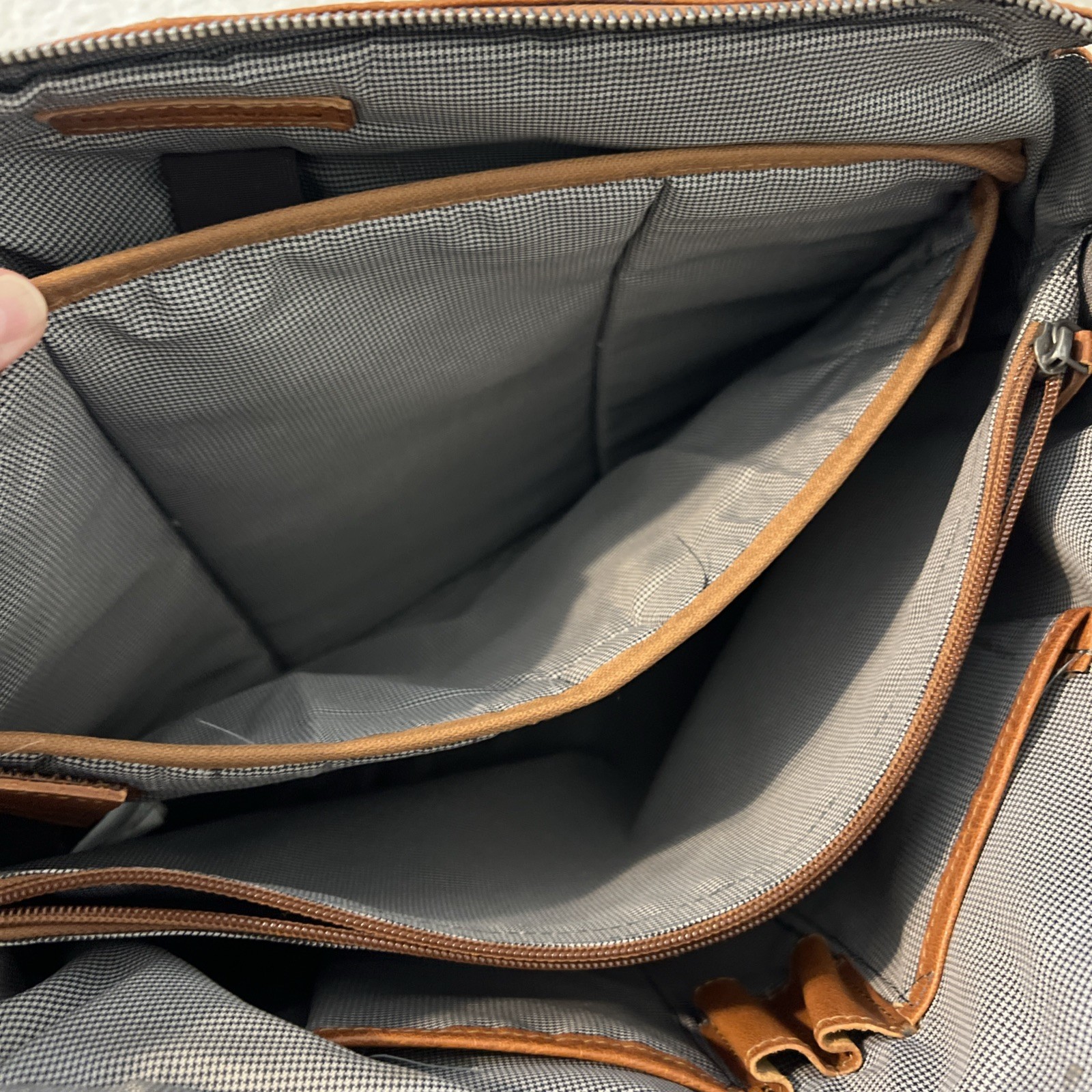 Spikes & Sparrow brown genuine leather laptop shoulder bag various pockets