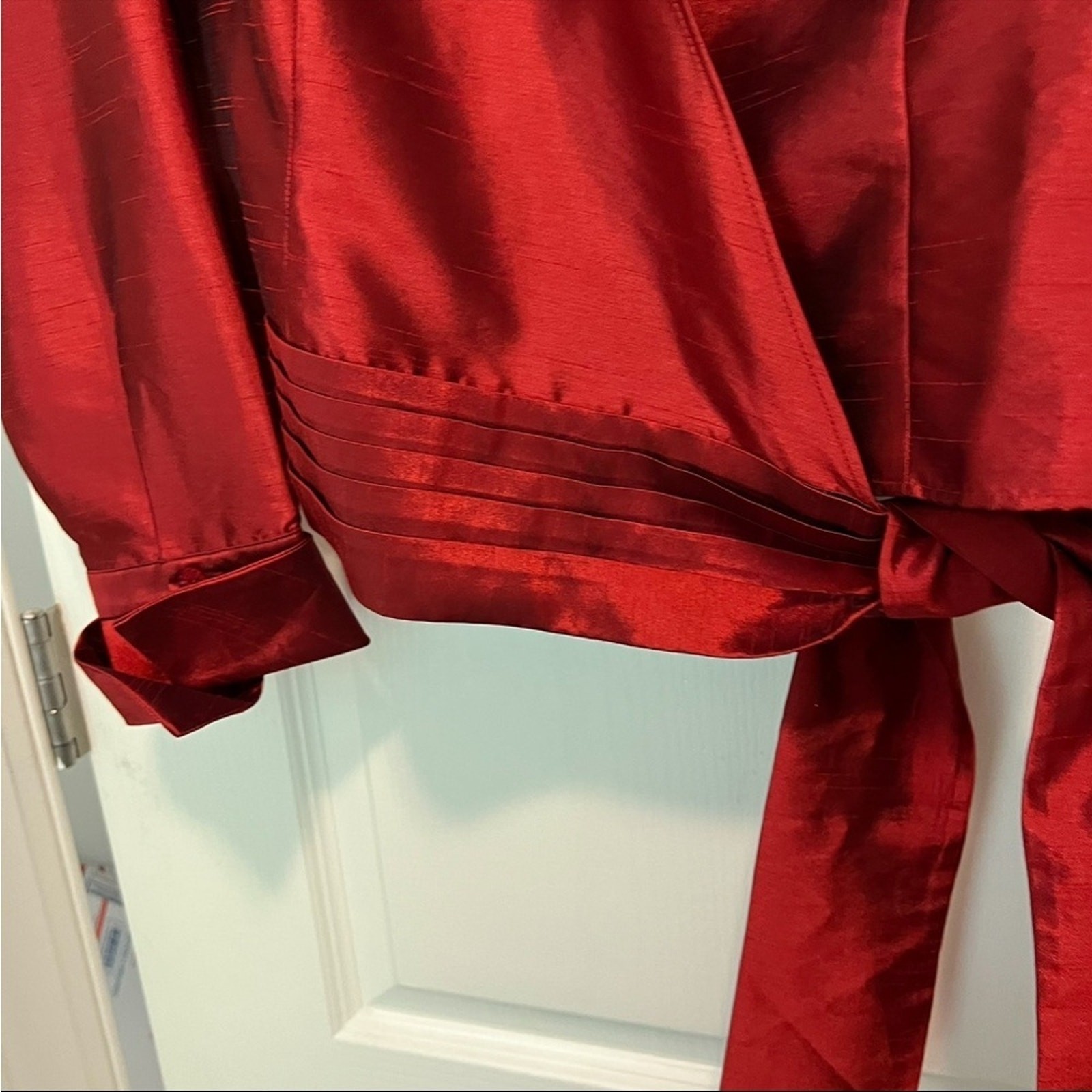 Coldwater creek faux silk deep red wrap top size small red the color