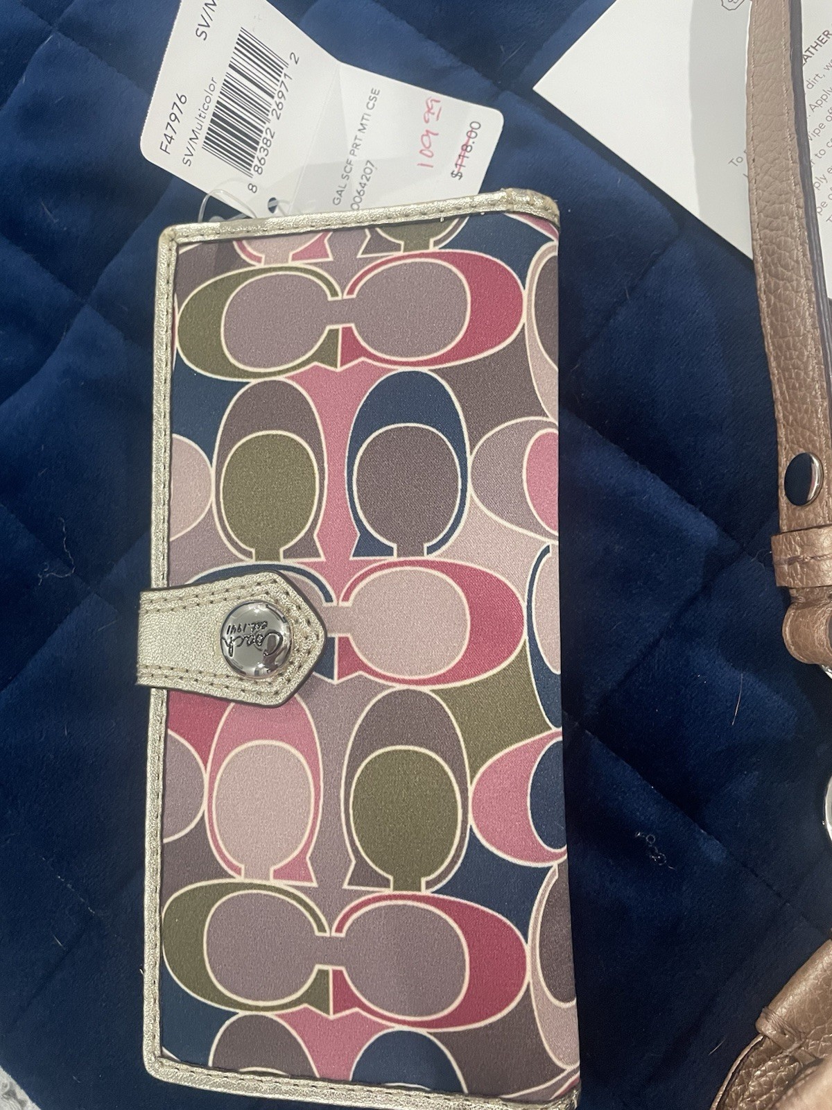 Coach Beige Pebbled Top Handle Bag Turn Lock w/ wallet and matching scarf