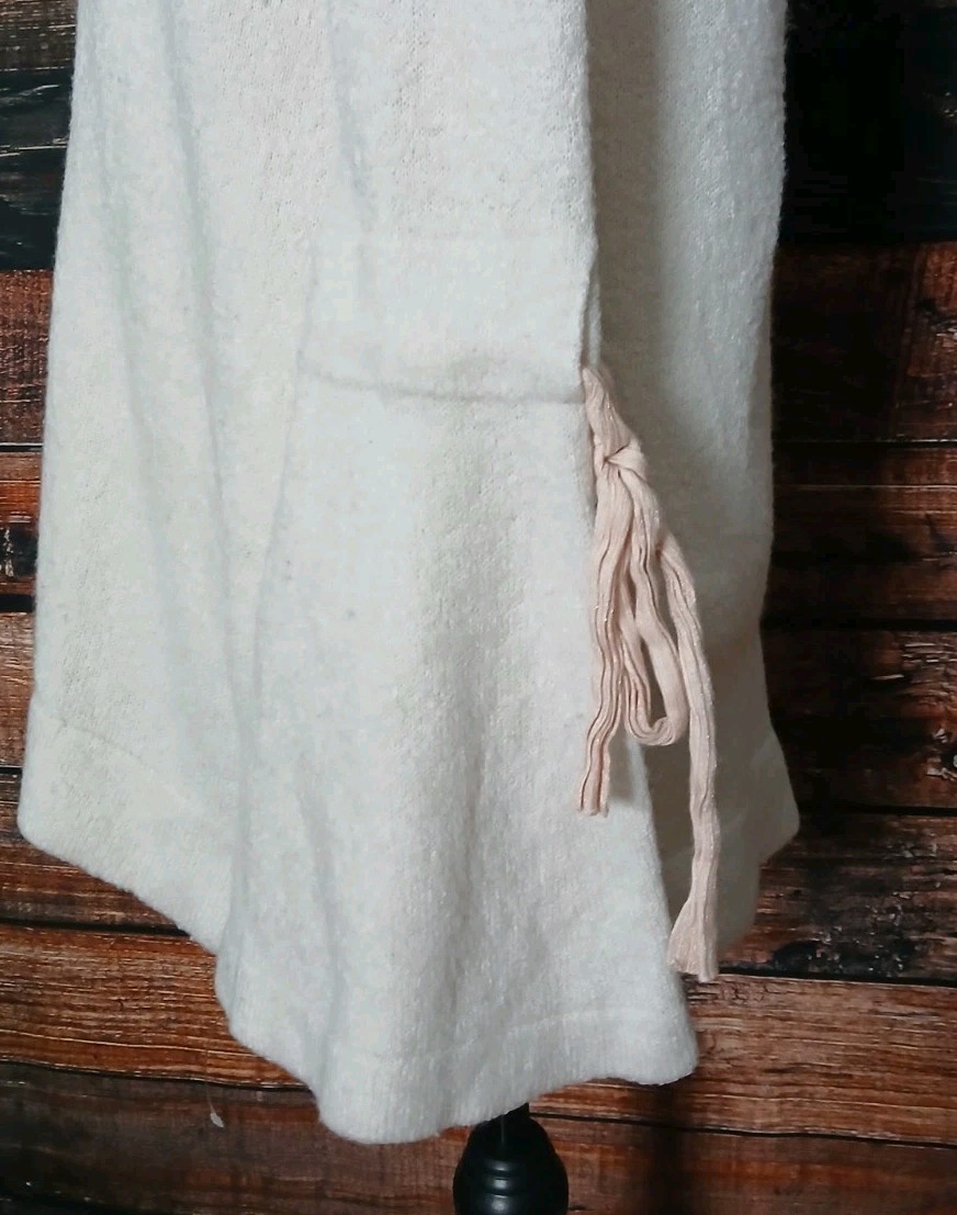 Octavia Sweater Size M White Bell Sleeve Tie Cuff Maternity