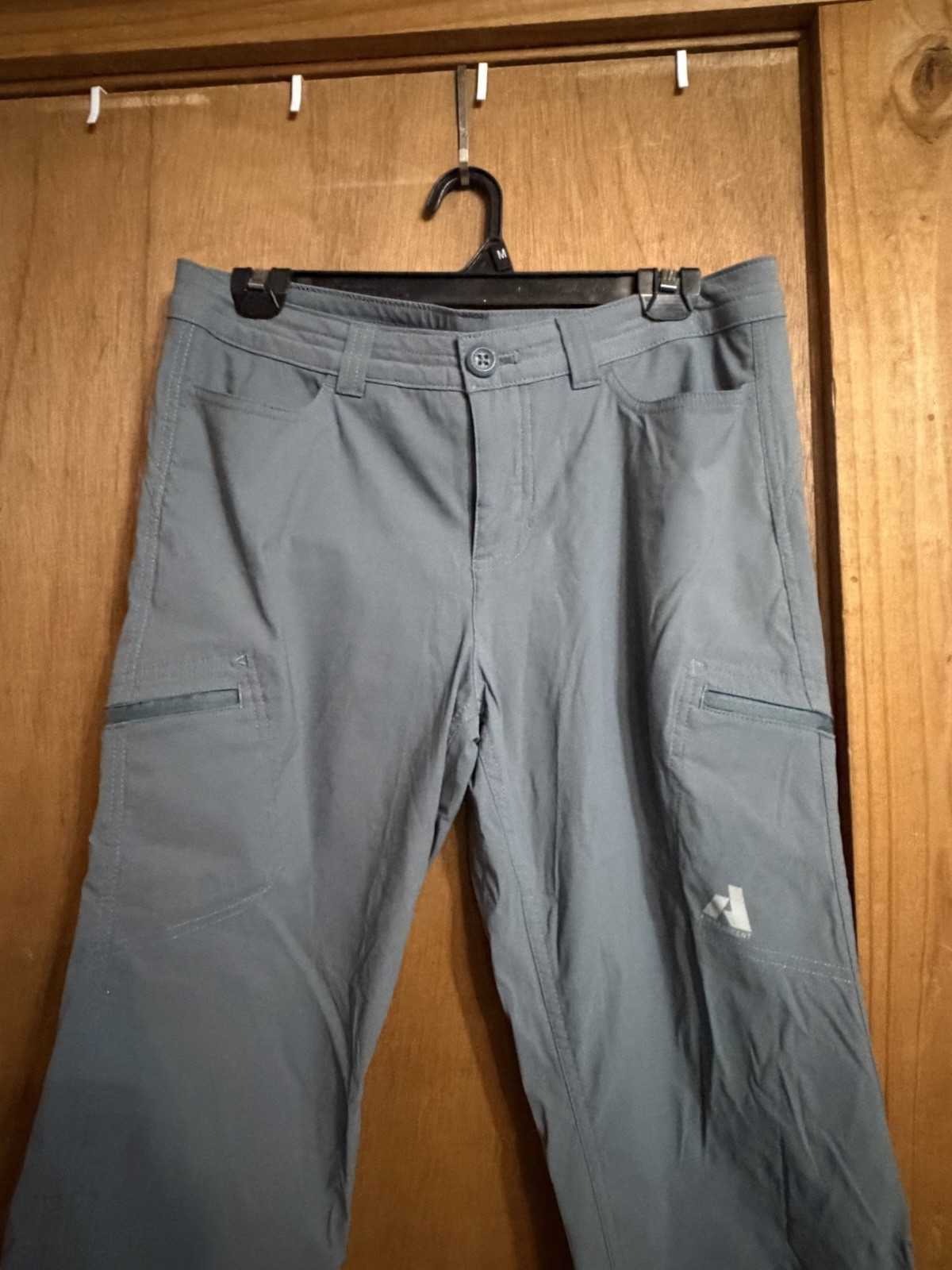 Eddie Bauer First Ascent Capri Pants Womens Size 4 Gray Nylon Stretch Quick Dry